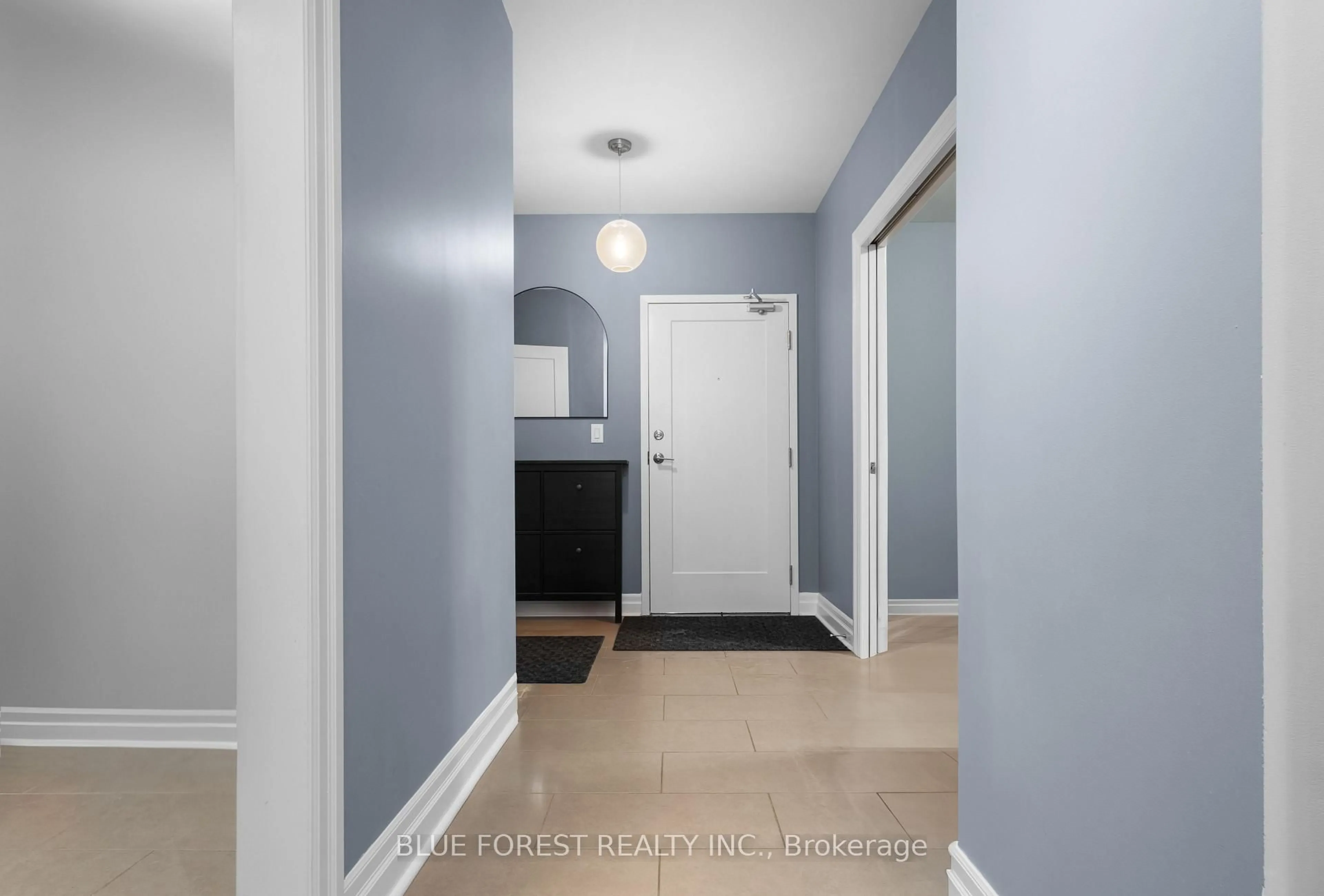 Indoor entryway for 505 Talbot St #1508, London East Ontario N6A 2S6