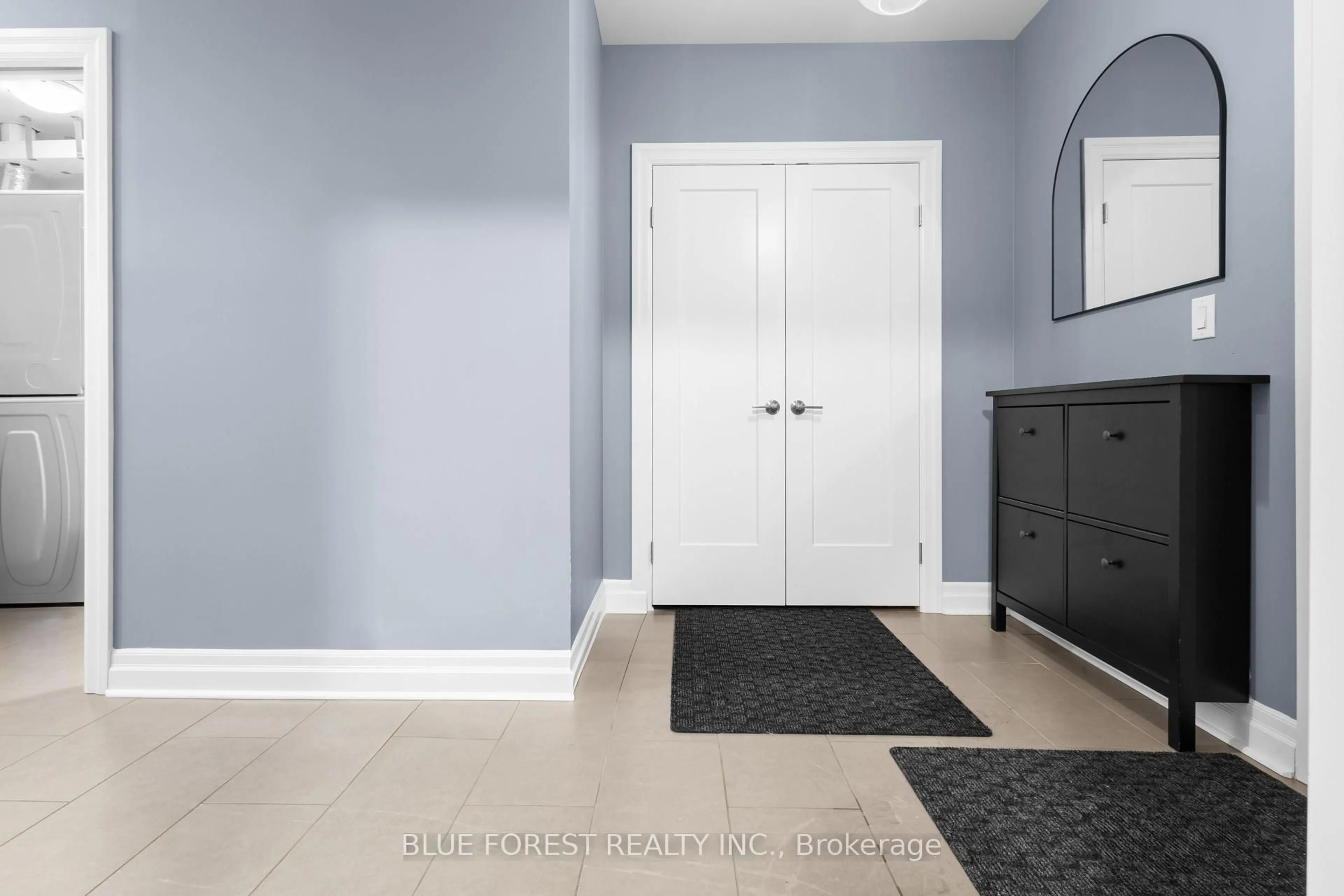 Indoor entryway for 505 Talbot St #1508, London East Ontario N6A 2S6
