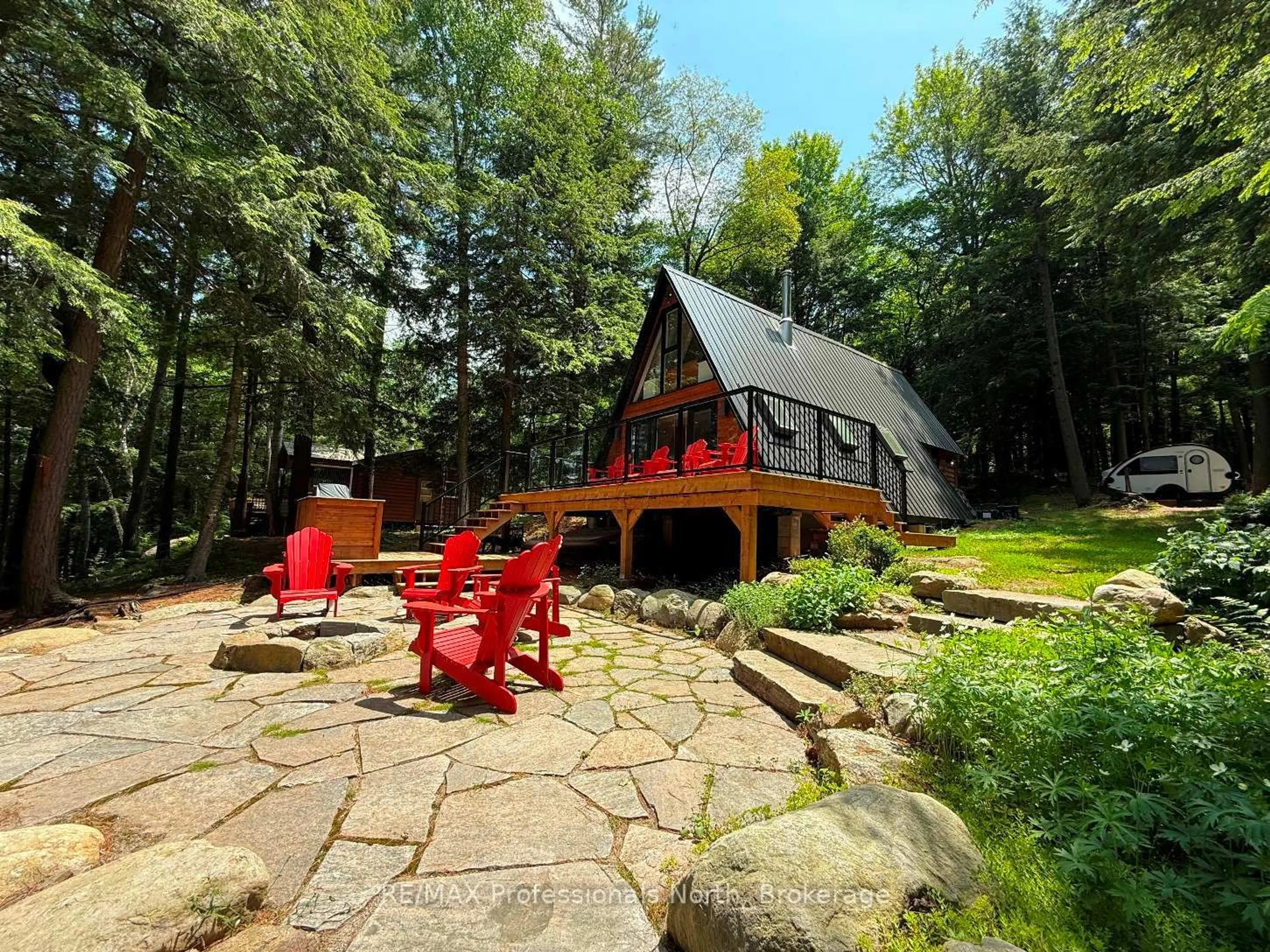 Patio, water/lake/river/ocean view for 1130 Sapphire Dr, Highlands East Ontario K0M 1S0