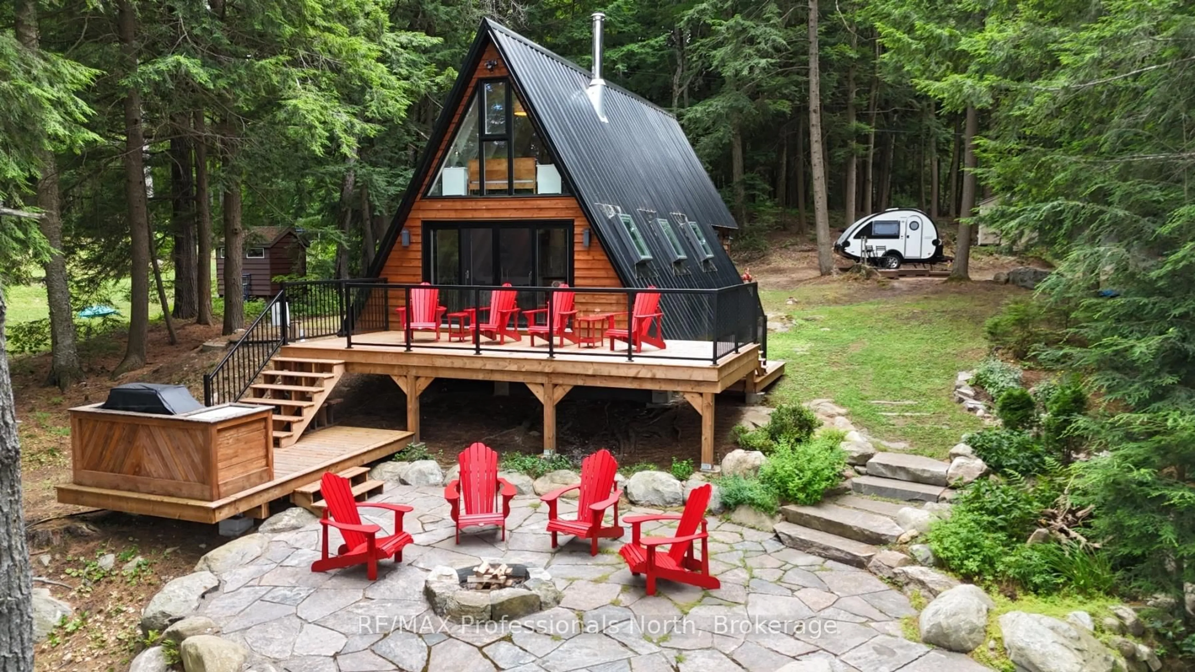 Patio, unknown for 1130 Sapphire Dr, Highlands East Ontario K0M 1S0