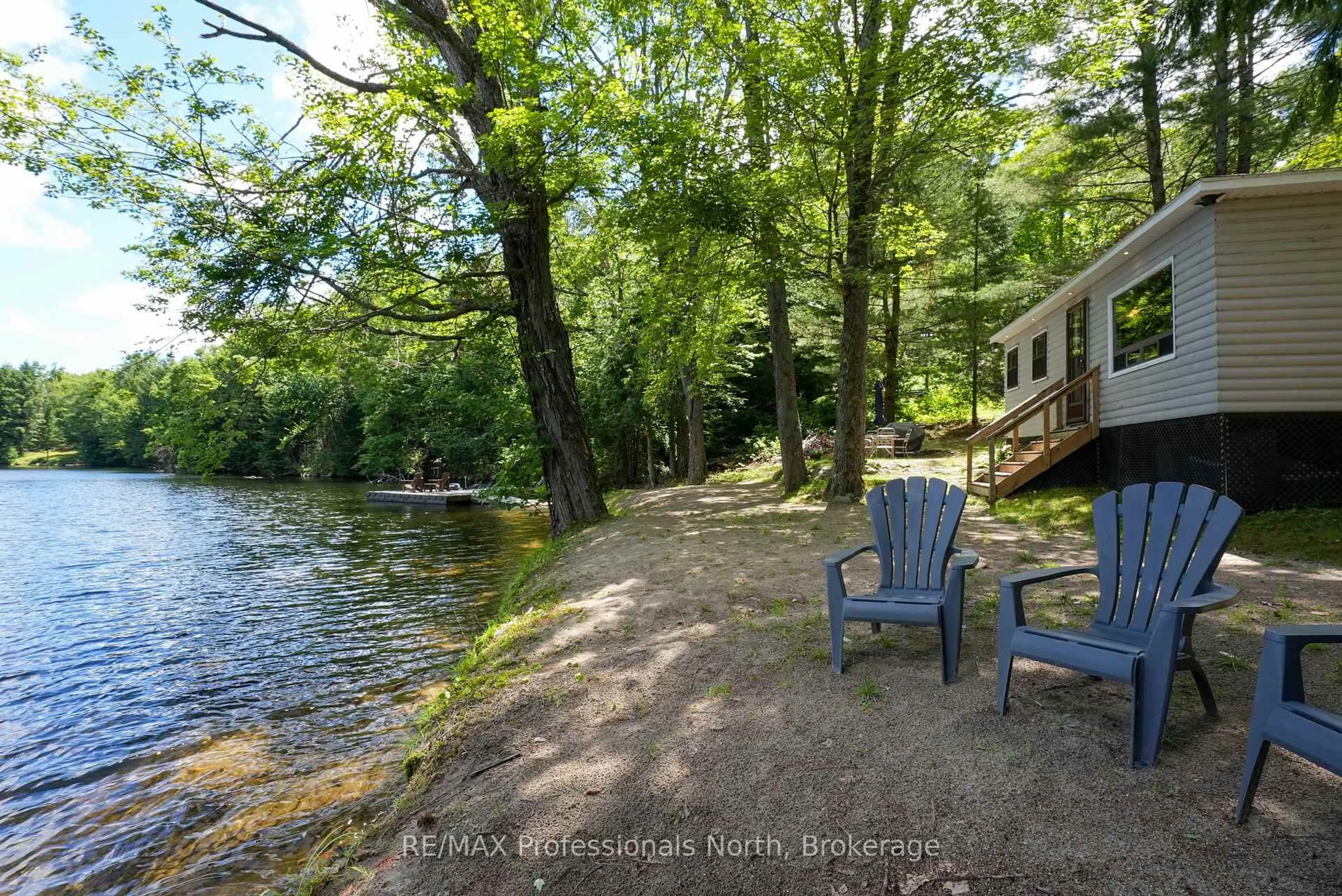 Patio, water/lake/river/ocean view for 1073 Ward Lane, Bracebridge Ontario P1L 1X1