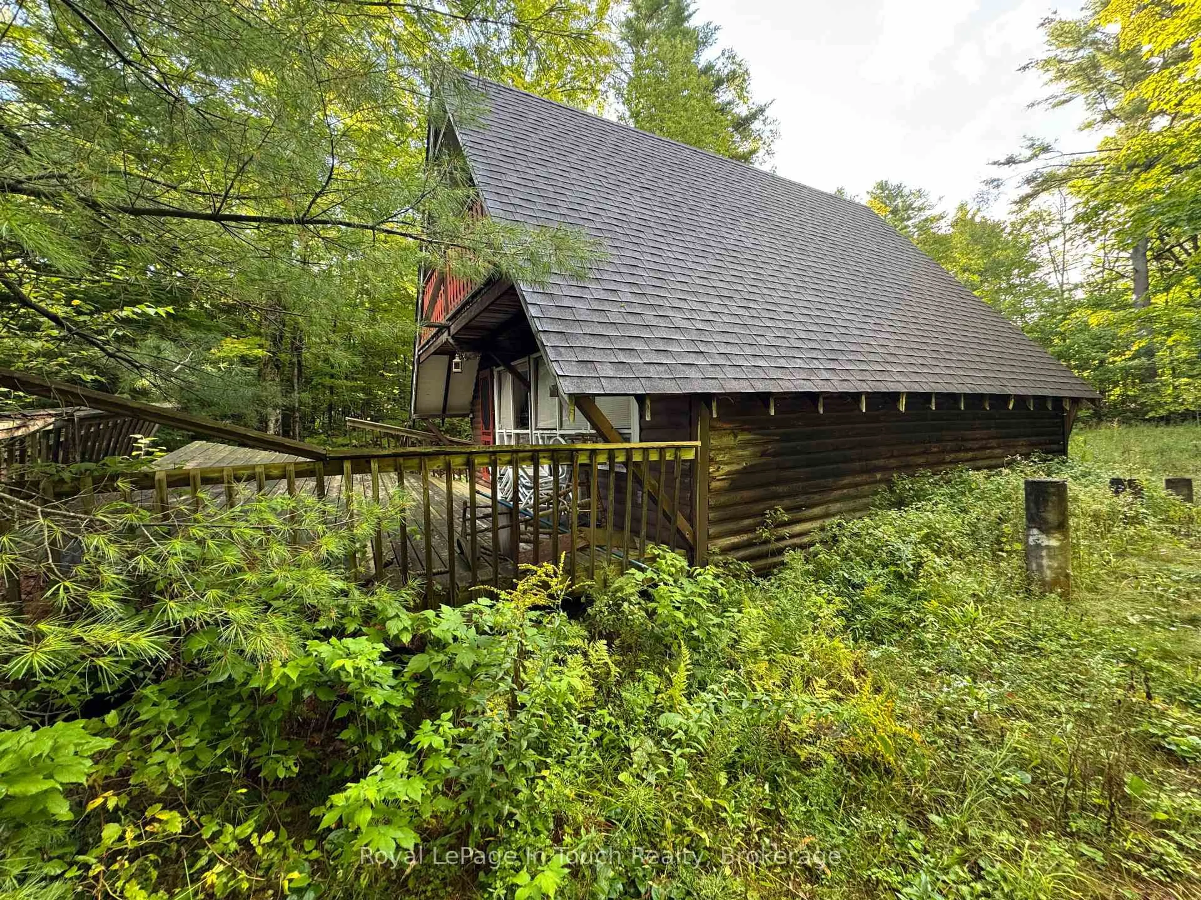 Shed for 2 Severn River Shore, Muskoka Lakes Ontario P0C 1M0