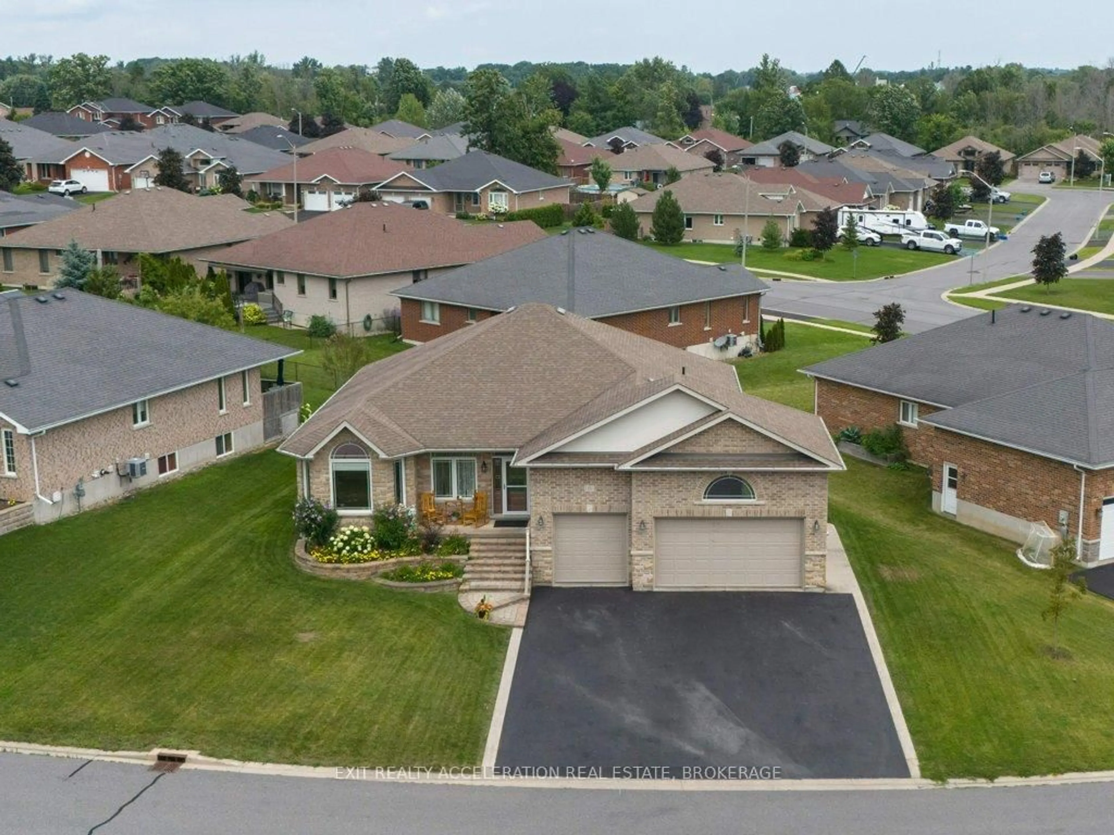 A pic from outside/outdoor area/front of a property/back of a property/a pic from drone, street for 63 ASHWOOD CRESCENT, Greater Napanee Ontario K7R 3L1