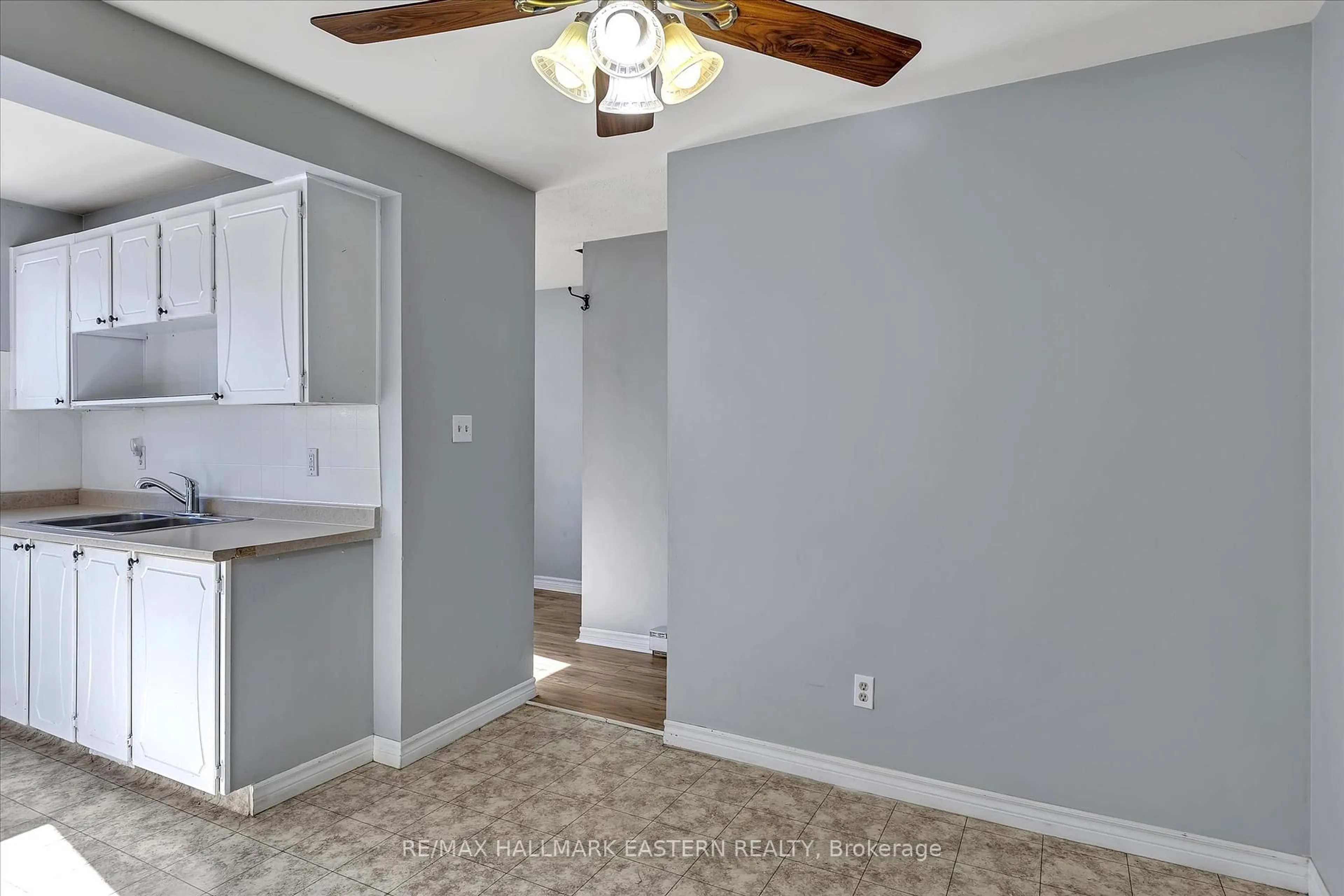 A pic of a room for 996 Sydenham Rd #67, Peterborough South Ontario K9J 7V7