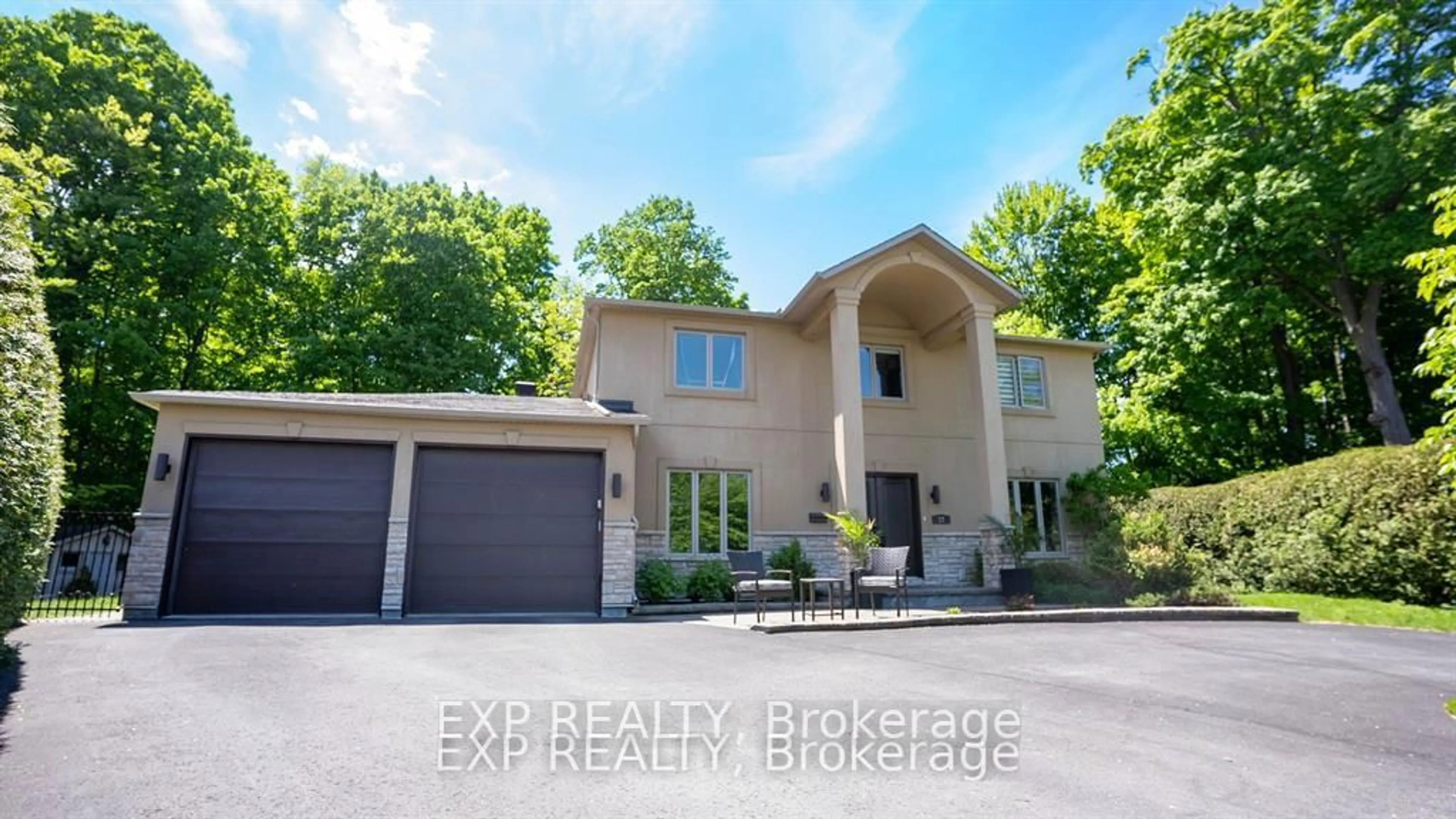 Unknown for 17 Chesswood Crt, Ottawa Ontario K2E 7E3