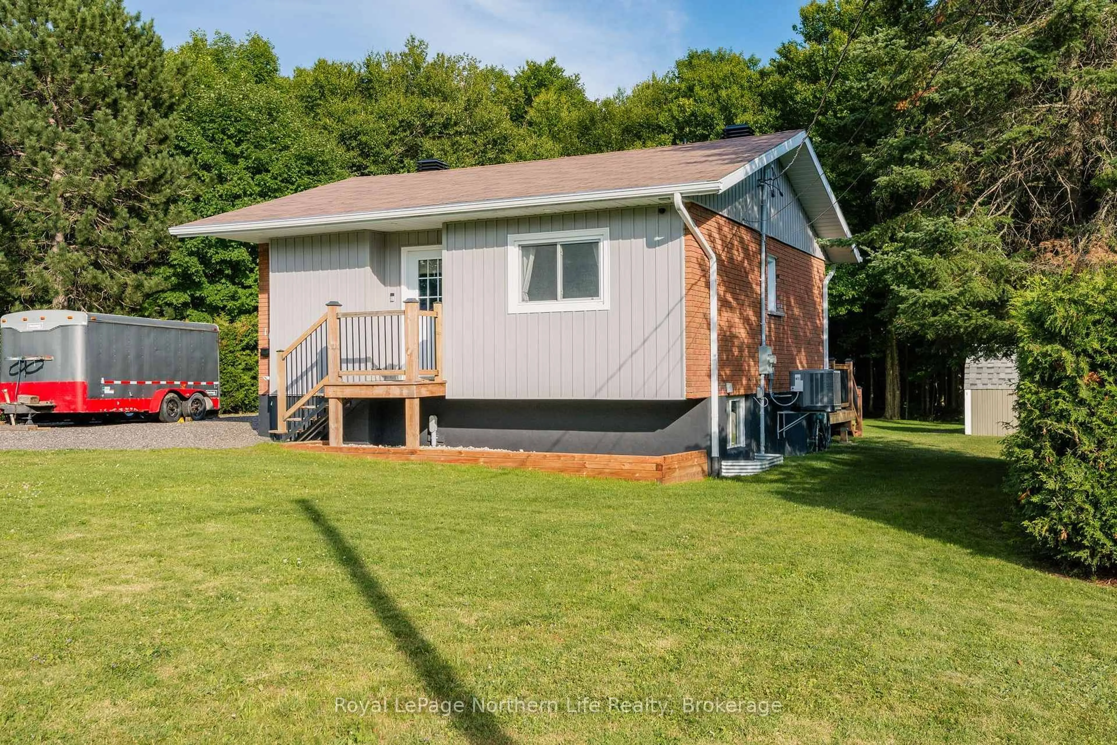 Unknown for 162 Francis Ave, North Bay Ontario P1C 1B2
