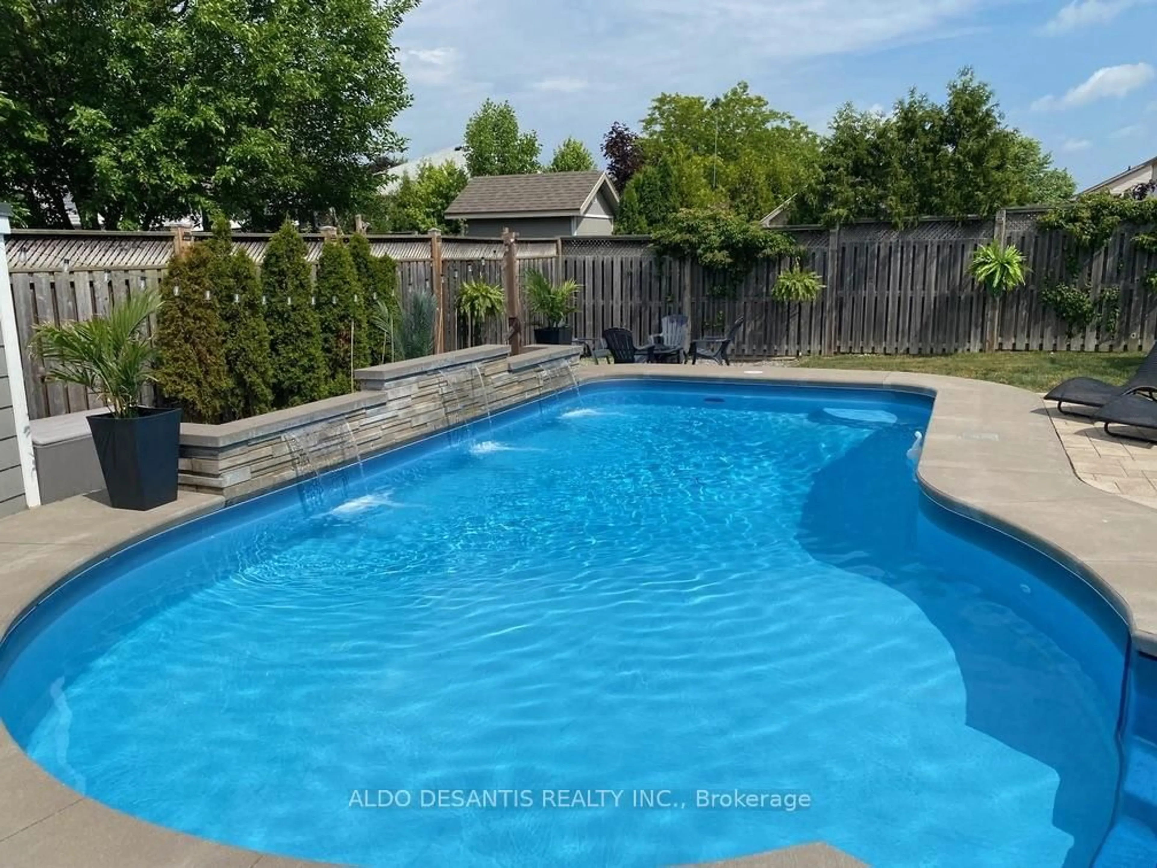 Pool for 42 Jane St, West Lincoln Ontario L0R 2A0