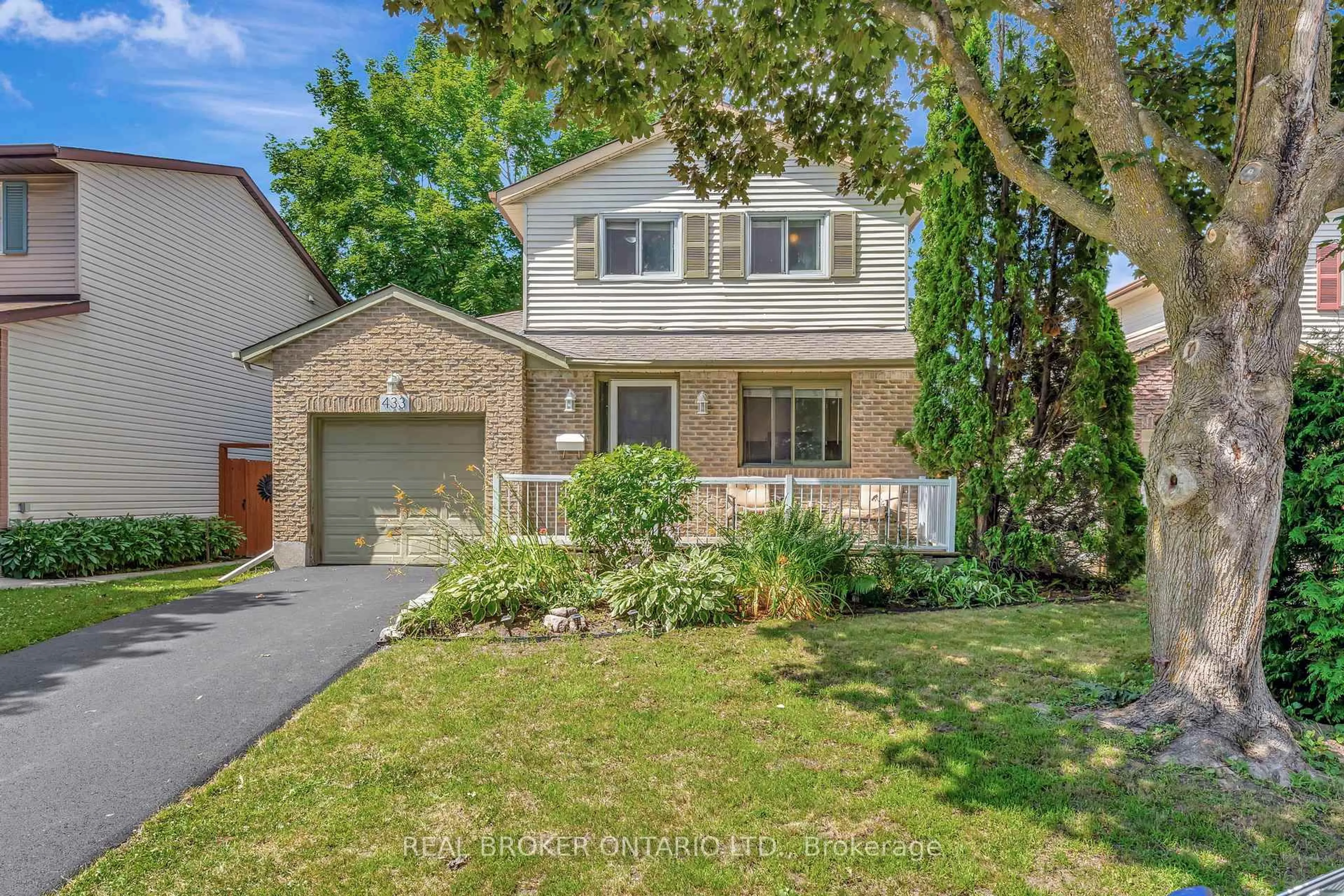 Home with brick exterior material, street for 433 Duvernay Dr, Ottawa Ontario K1E 2N7