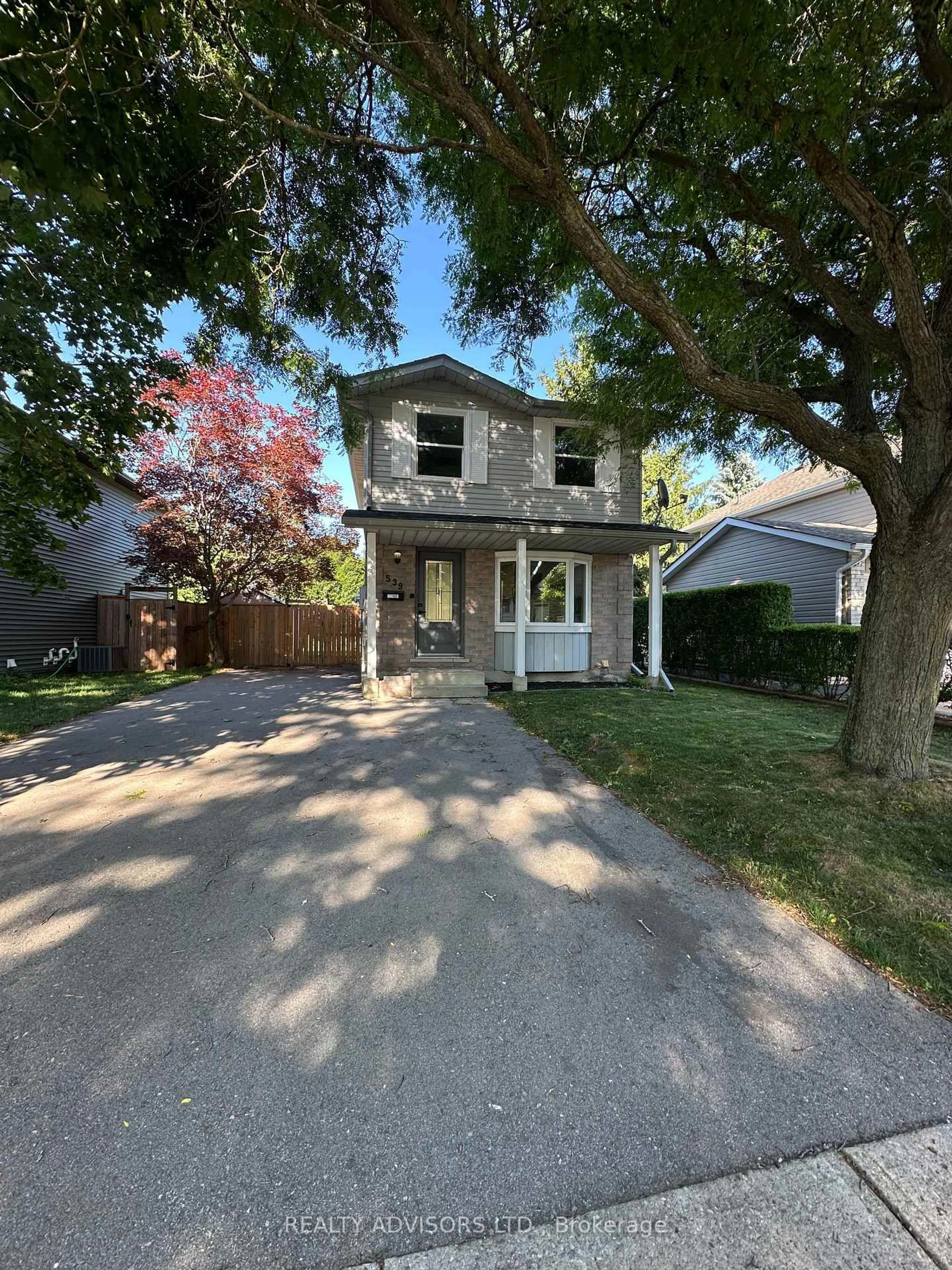 A pic from outside/outdoor area/front of a property/back of a property/a pic from drone, street for 539 Halberstadt Circ, Cambridge Ontario N3H 5J7