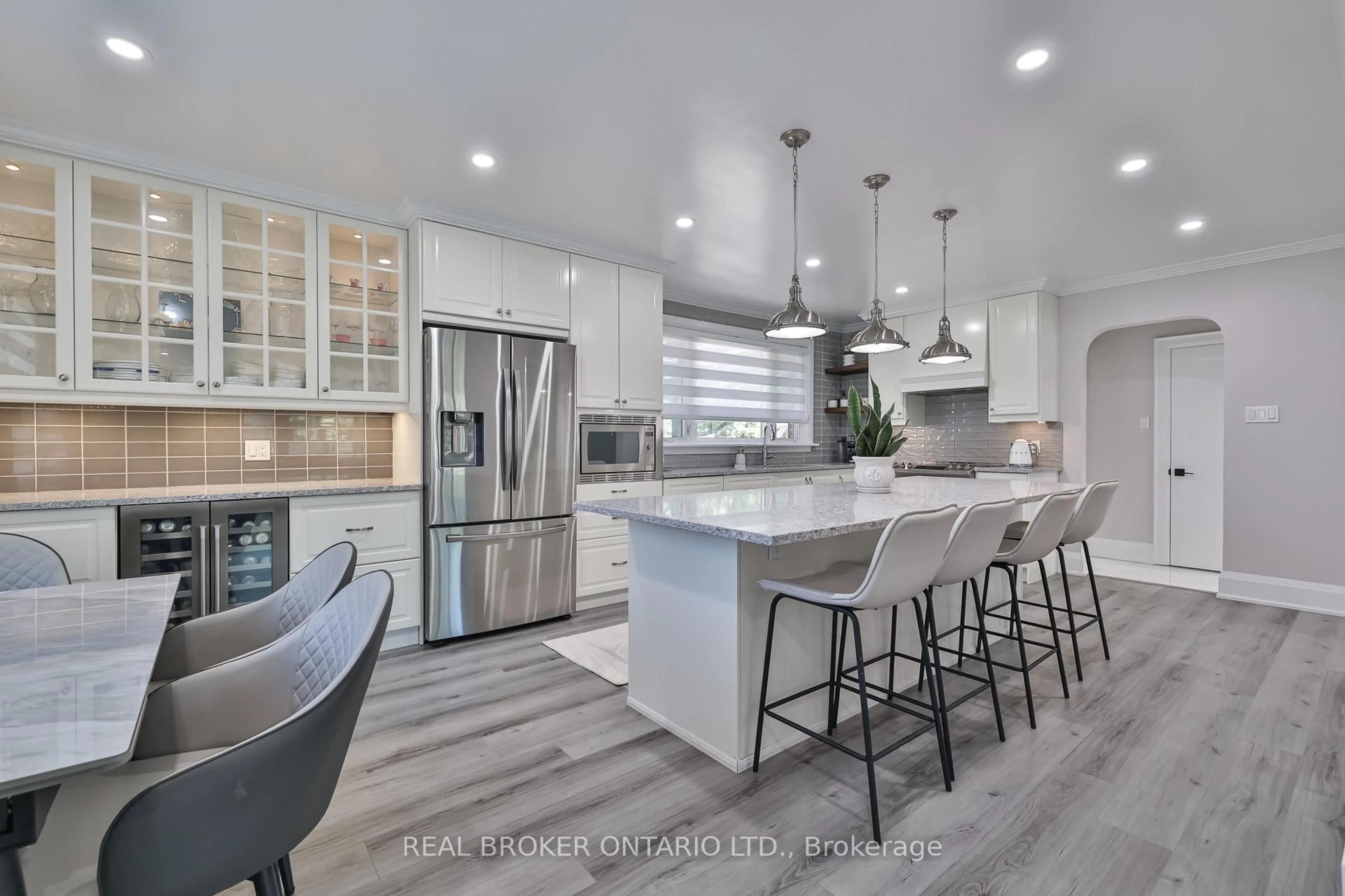 Open concept kitchen, ceramic/tile floor for 76 Randall Ave, Hamilton Ontario L8G 2K9