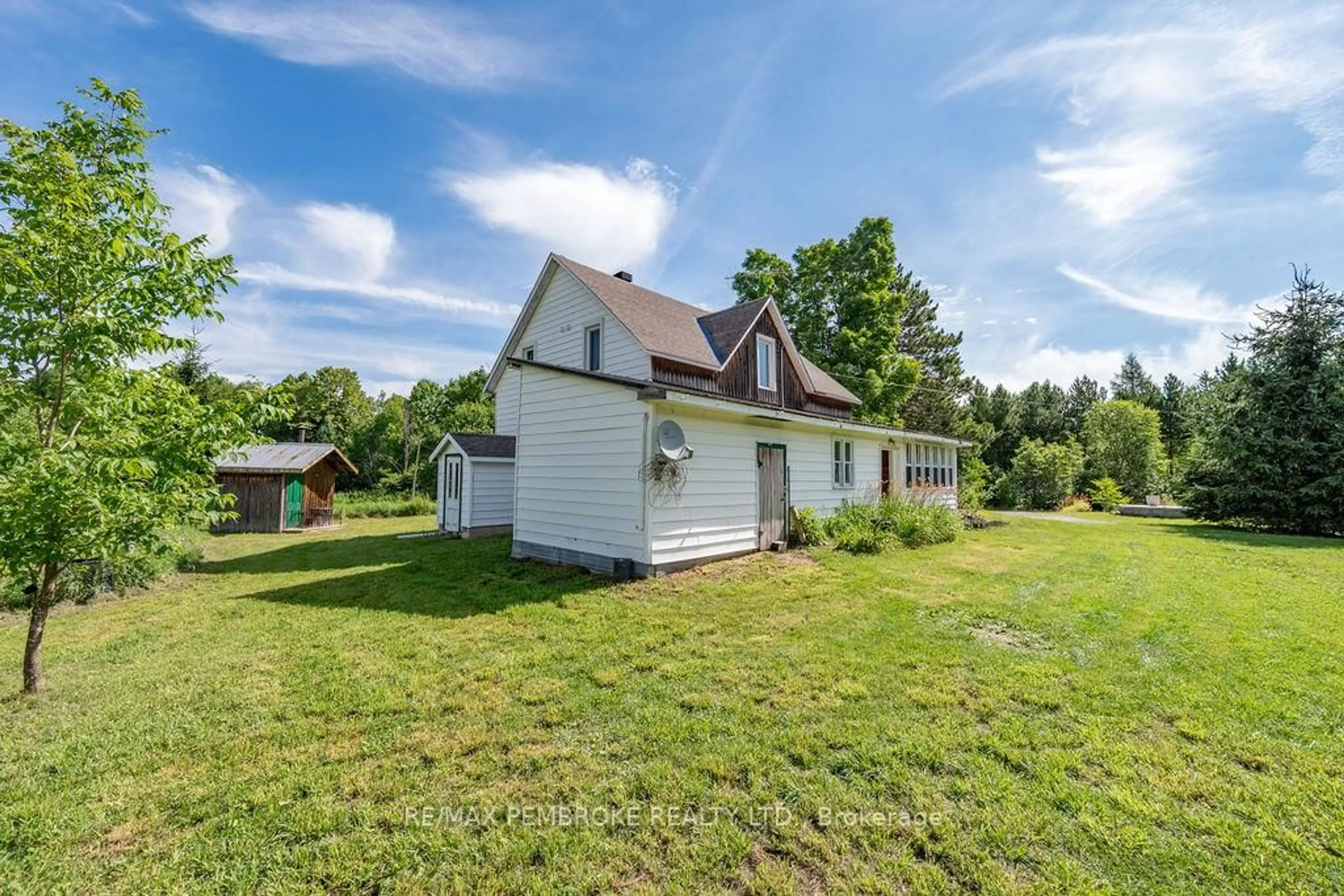 A pic from outside/outdoor area/front of a property/back of a property/a pic from drone, building for 416 Baptist Church Rd, Eganville Ontario K0J 1T0