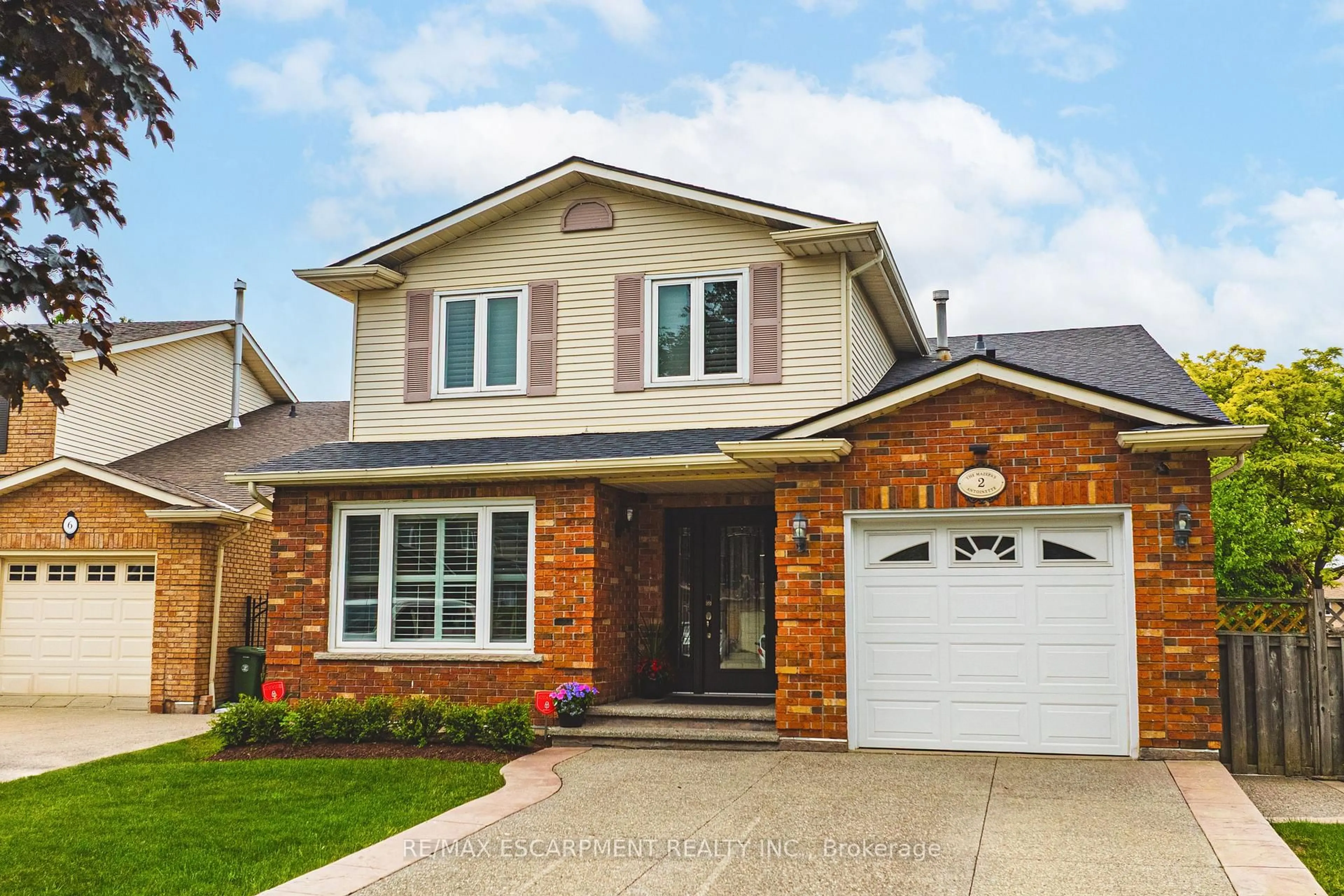 Home with brick exterior material, street for 2 Antoinette Crt, Hamilton Ontario L9B 2E7