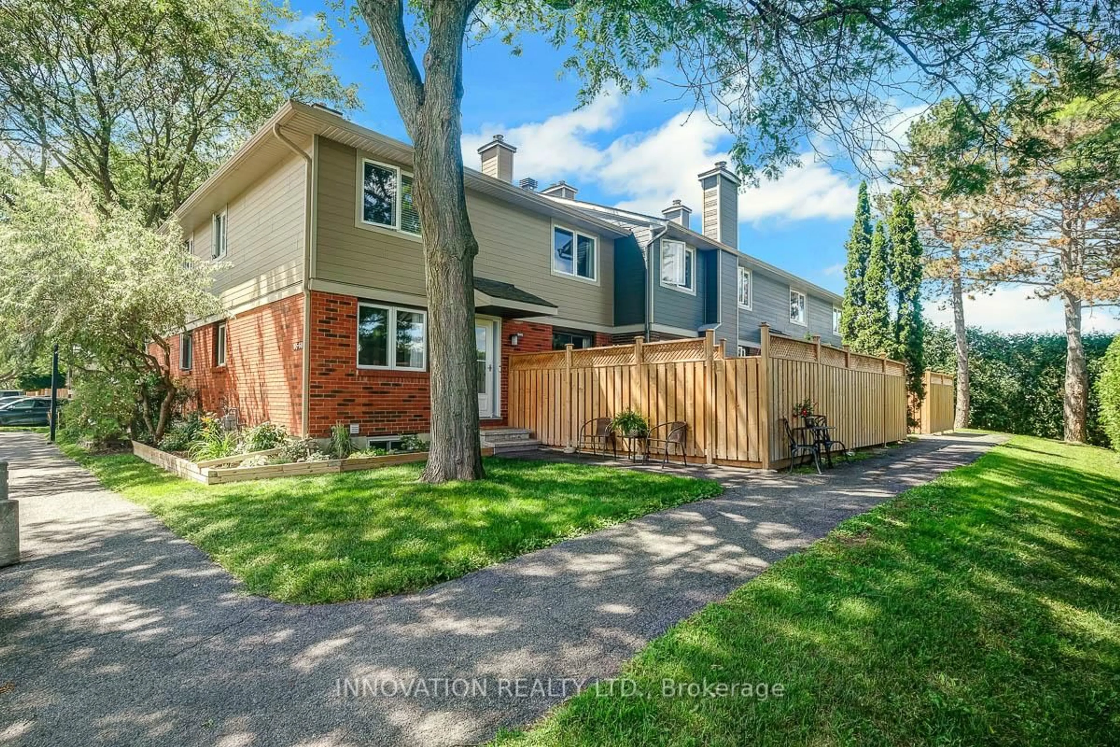Unknown for 1645 Du Sommet Pl, Ottawa Ontario K1C 4Z9