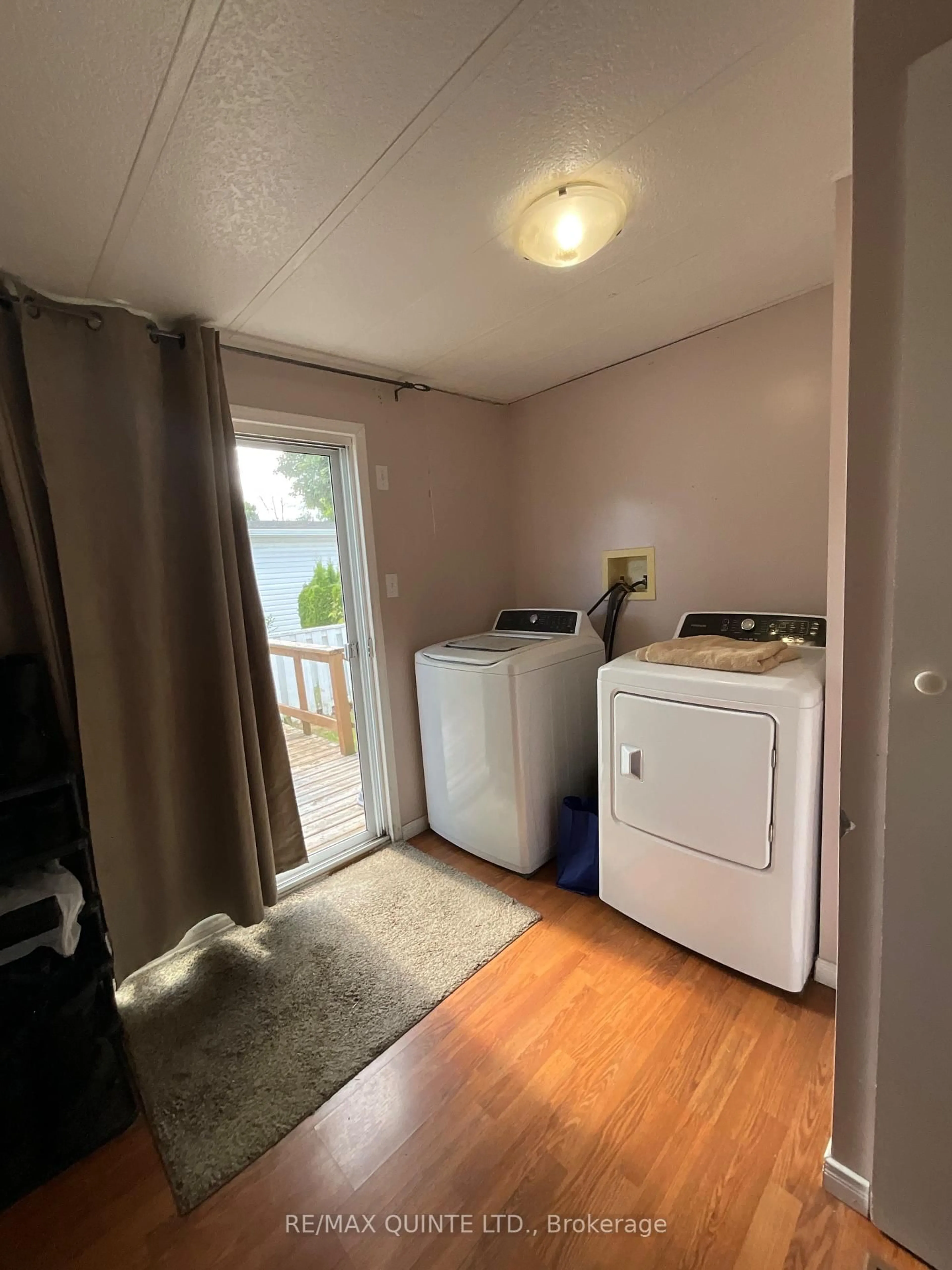 A pic of a room for 5 Oriole Lane, Quinte West Ontario K8M 4Z3