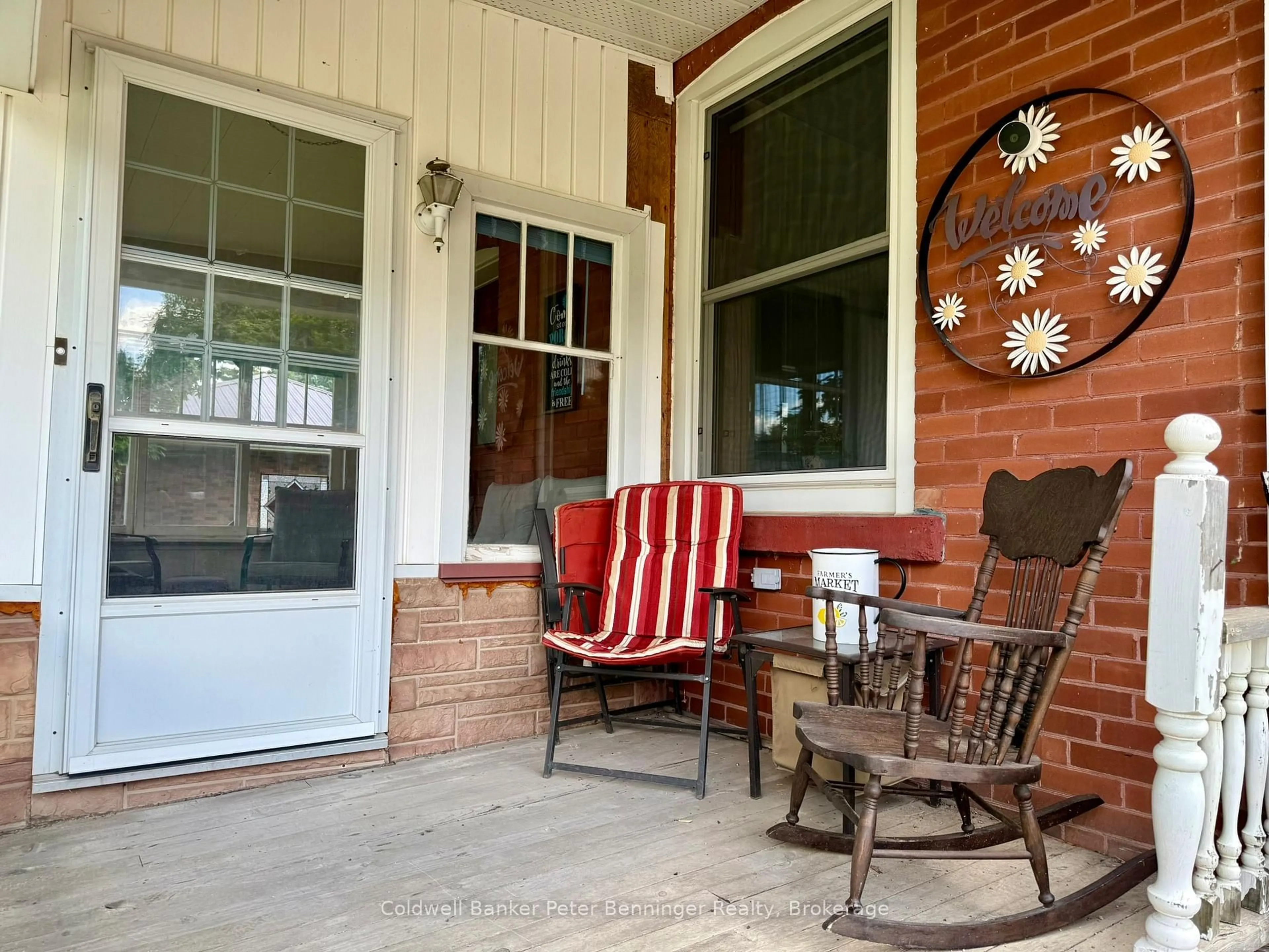 Patio, street for 9 Wragge St, South Bruce Ontario N0G 2S0