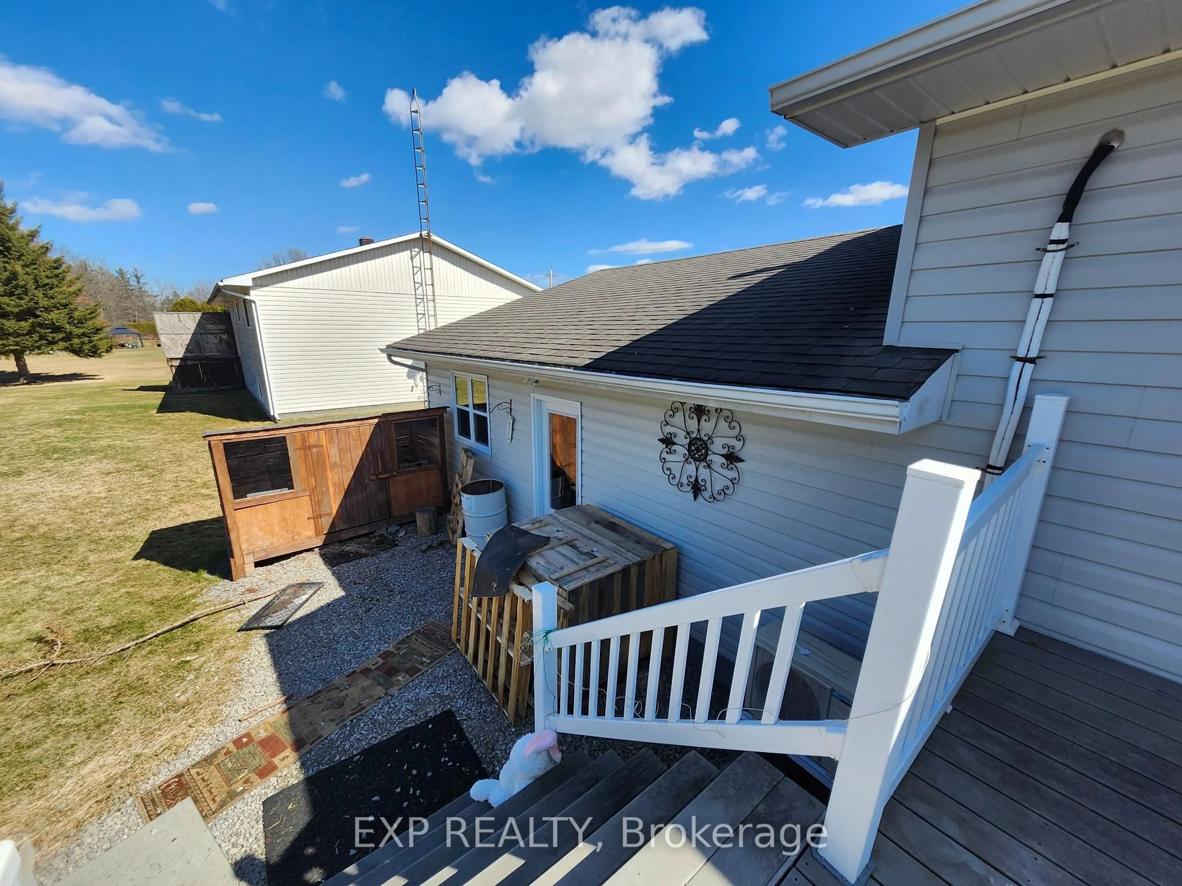 A pic from outside/outdoor area/front of a property/back of a property/a pic from drone, city buildings view from balcony for 4020 Glen Smail Rd, Augusta Ontario K0E 1T0