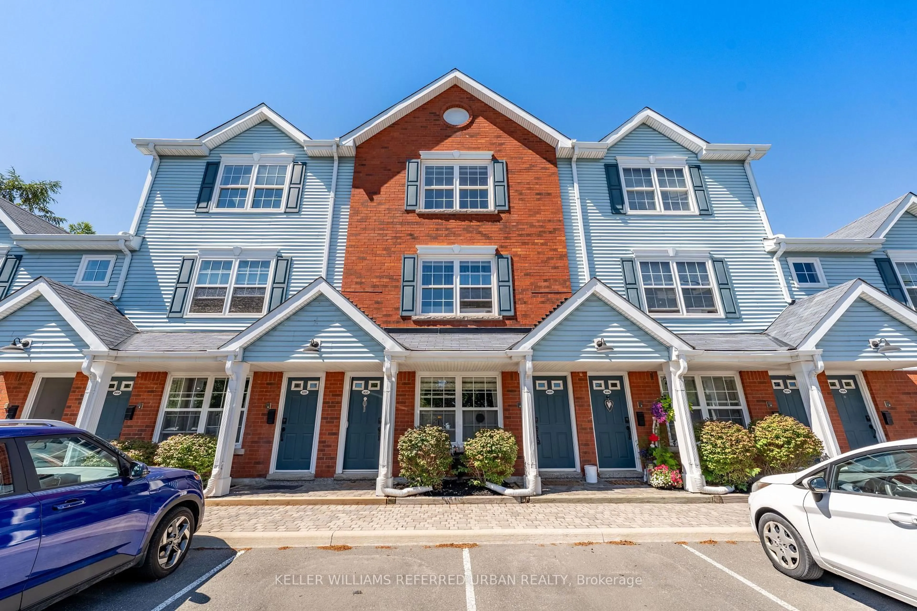 A pic from outside/outdoor area/front of a property/back of a property/a pic from drone, street for 182 D'Arcy St #A203, Cobourg Ontario K9A 5H8