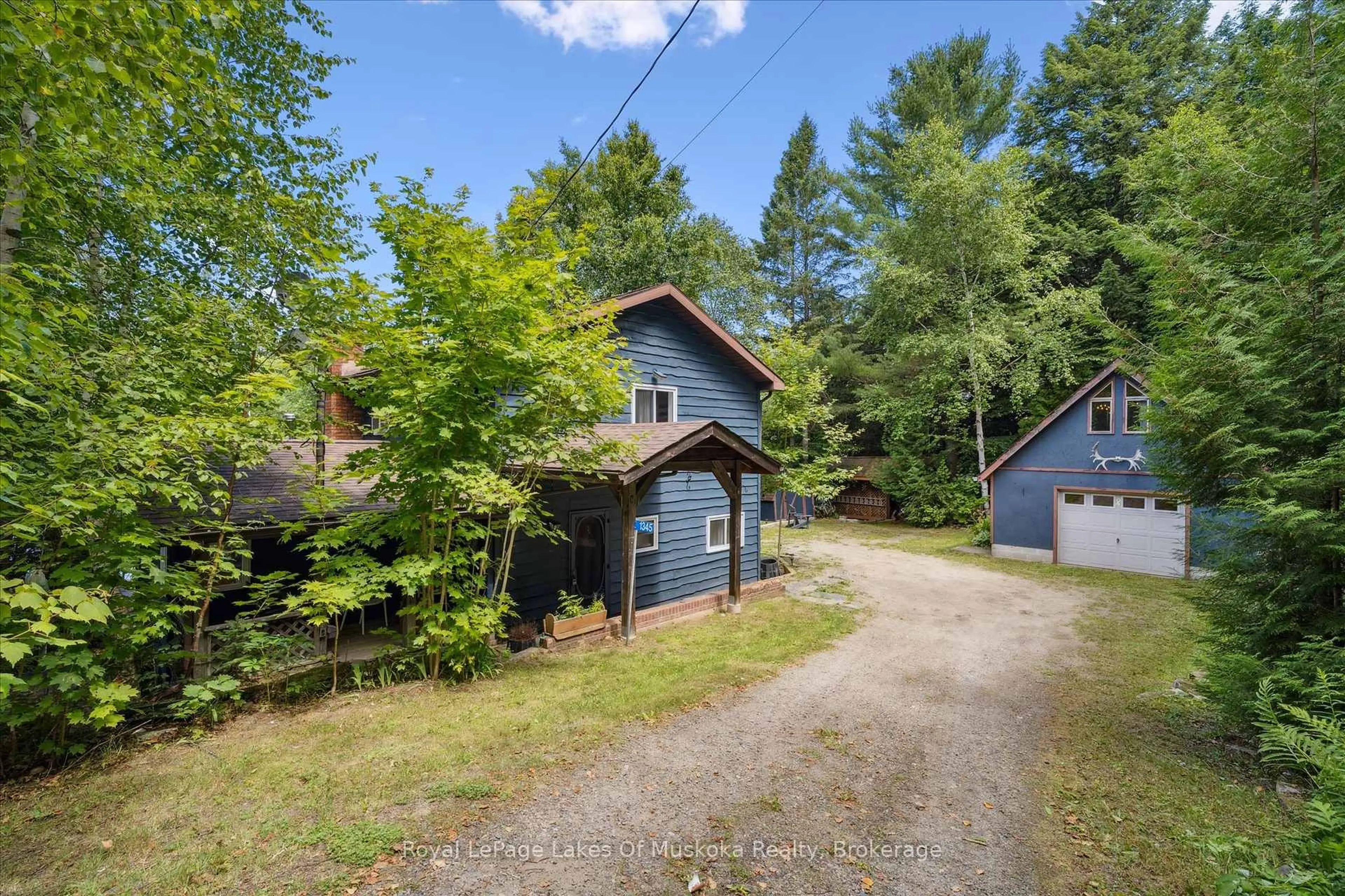 A pic from outside/outdoor area/front of a property/back of a property/a pic from drone, unknown for 1345 Sinclair Tr, Algonquin Highlands Ontario P0A 1E0