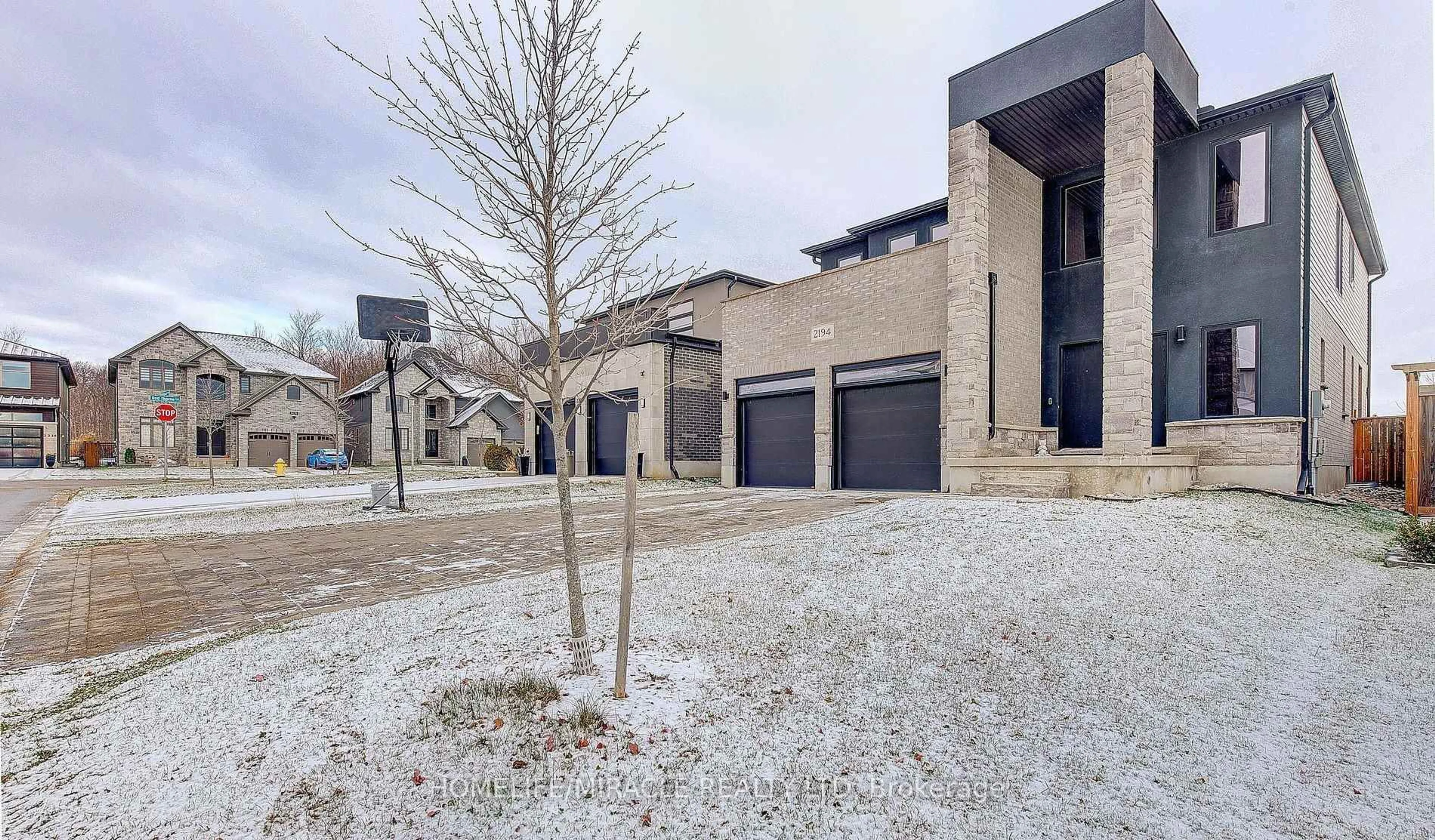 Unknown for 2194 Westpoint Hts, London South Ontario N6P 0E9