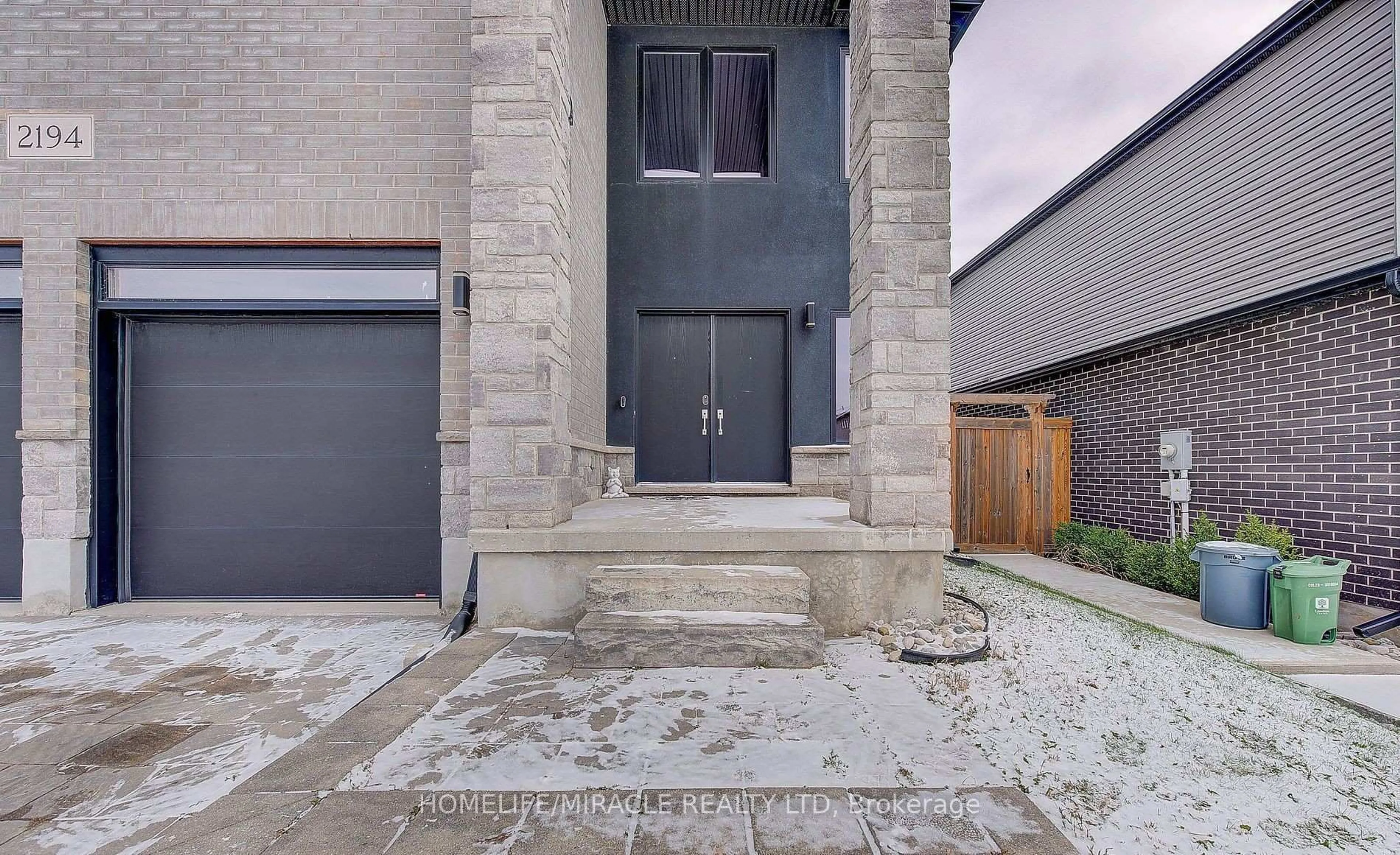 Unknown for 2194 Westpoint Hts, London South Ontario N6P 0E9