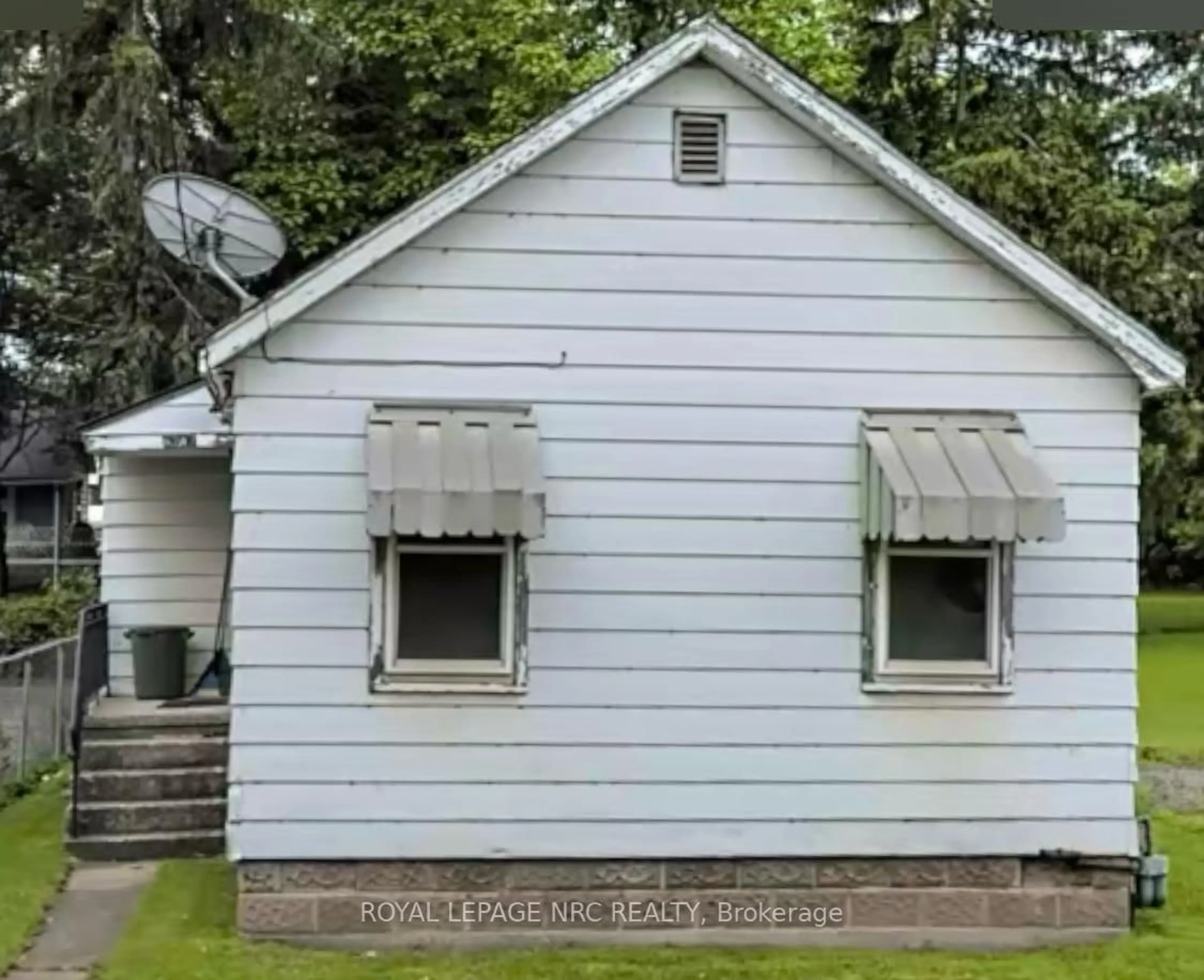 Shed for 8247 Willoughby Dr, Niagara Falls Ontario L2G 6X3