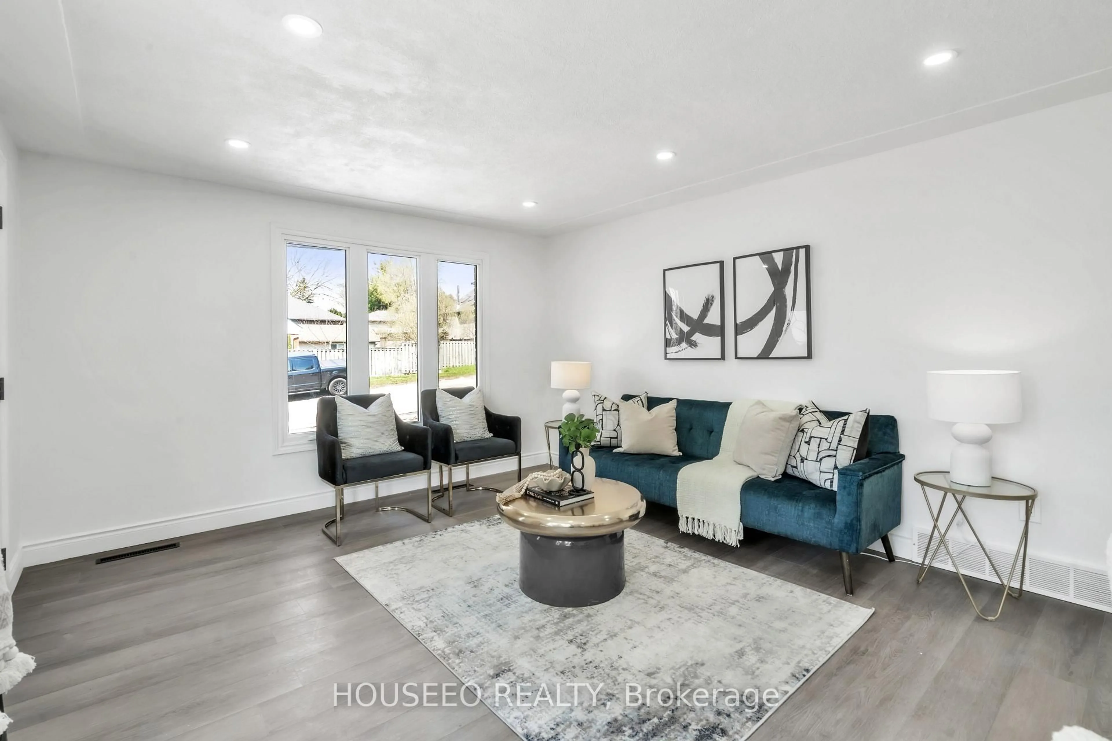 Living room with furniture, unknown for 1224 Hamilton Rd, London East Ontario N5W 1B2