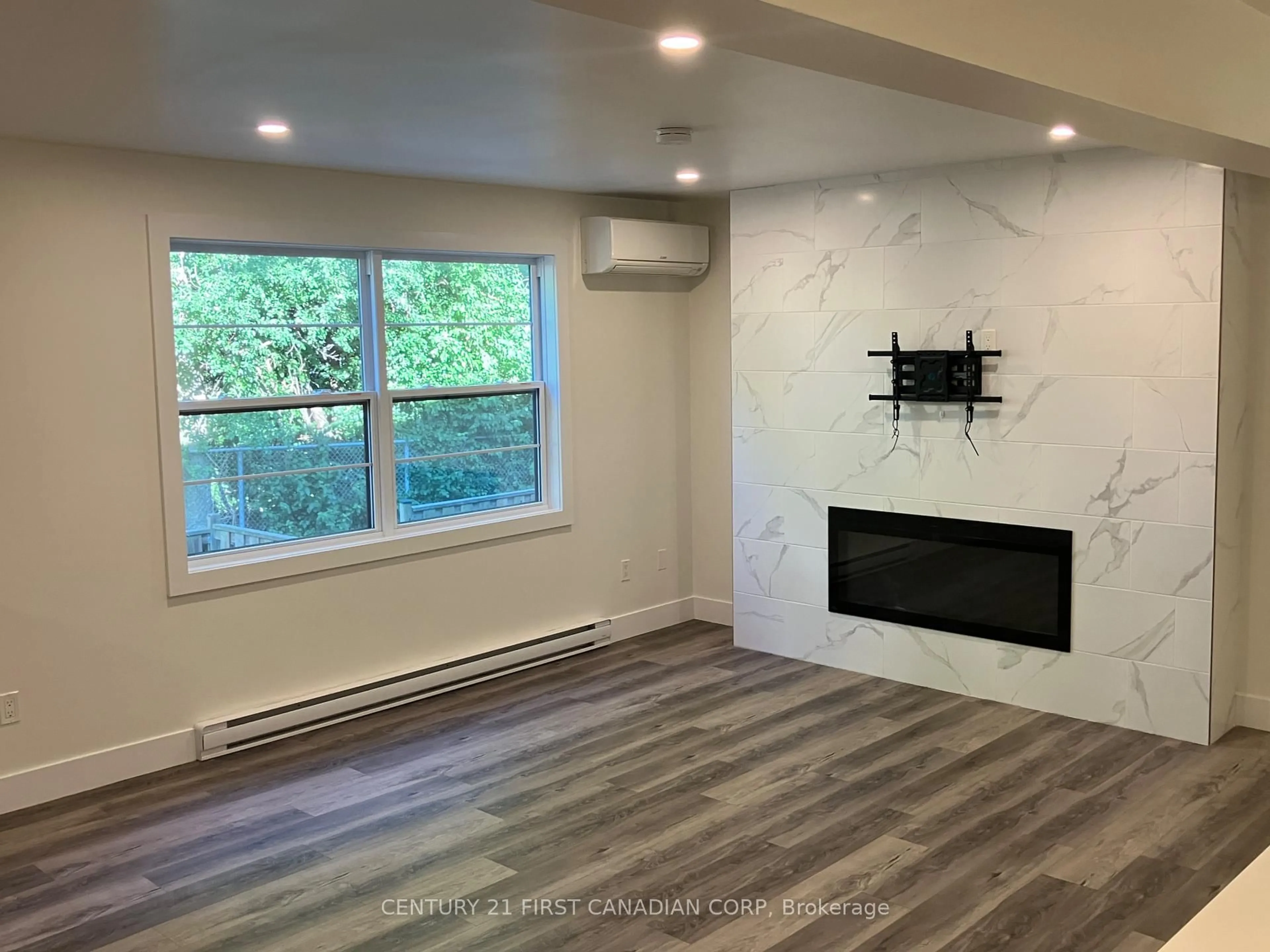 A pic of a room for 105 Andover Dr #36, London South Ontario N6J 4B1