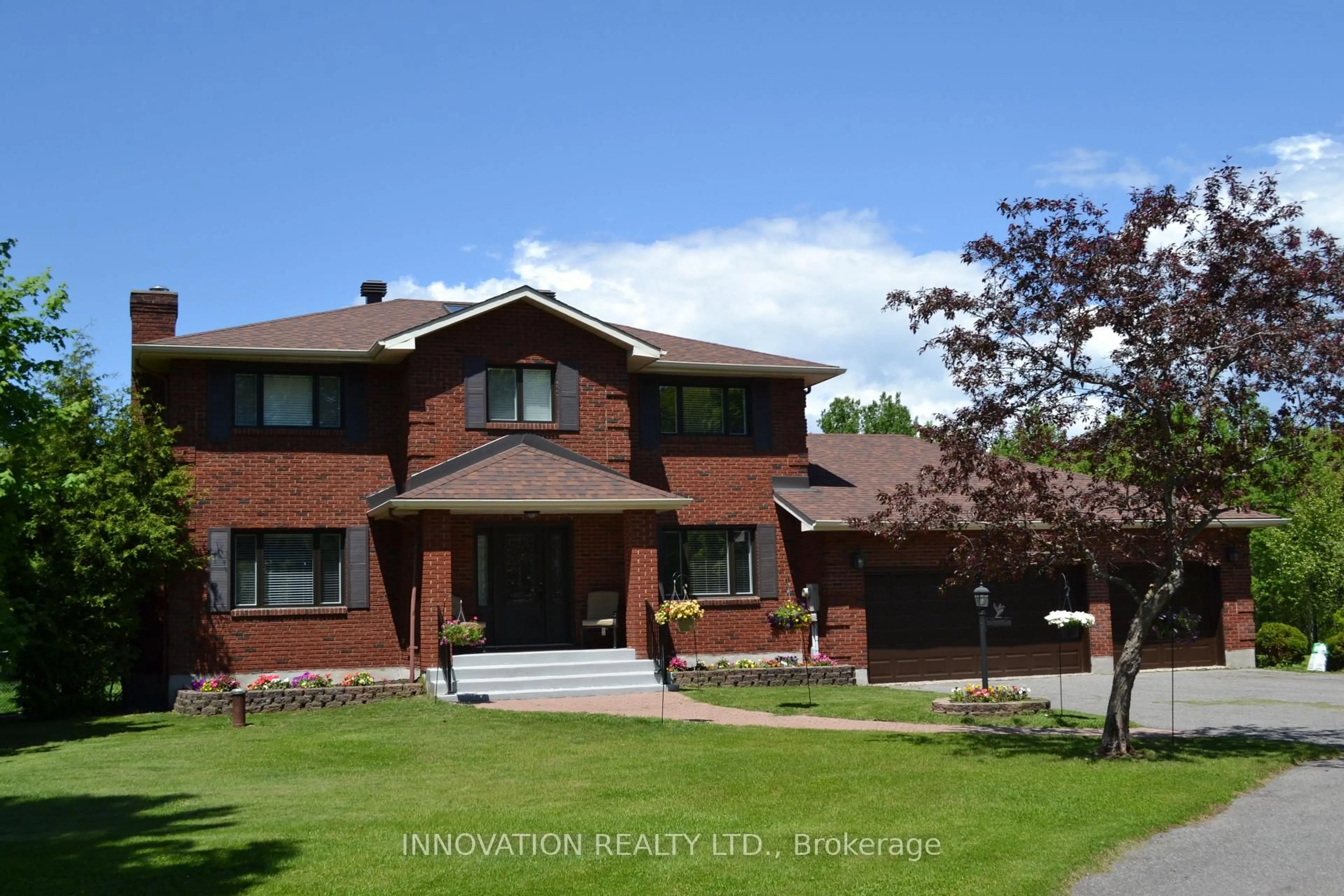 Home with brick exterior material, mountain view for 7 Grierson Lane, Ottawa Ontario K2W 1A6