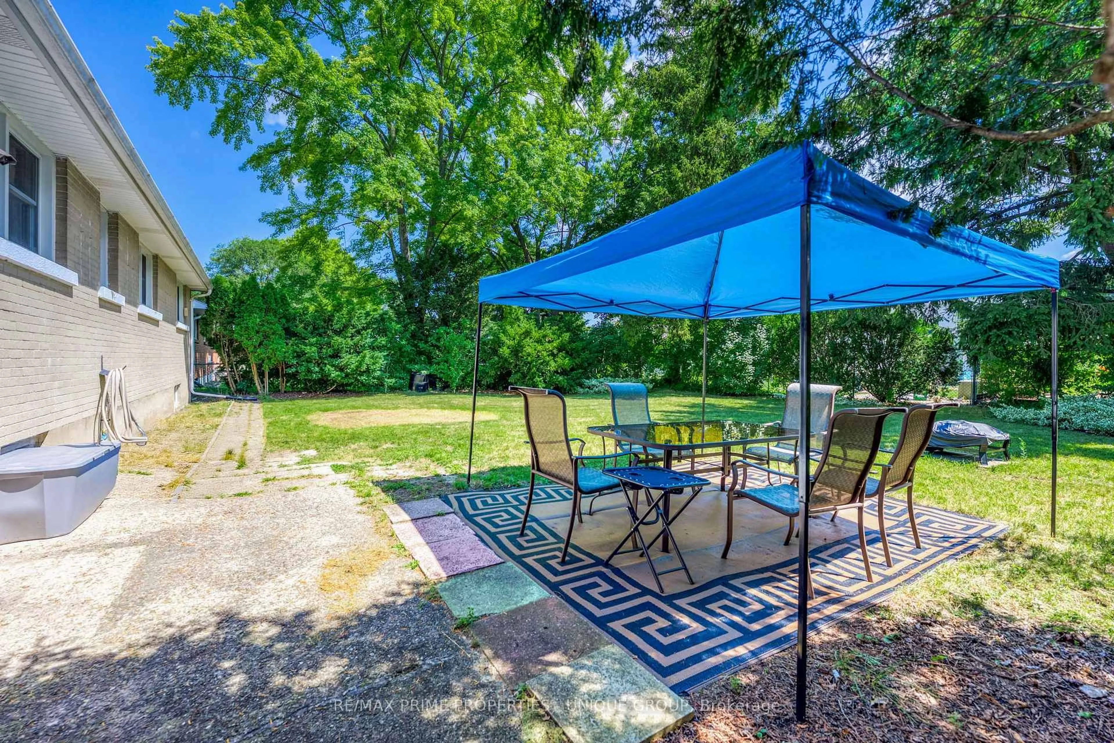 Patio, water/lake/river/ocean view for 1428 Indian Rd, Sarnia Ontario N7V 4C9