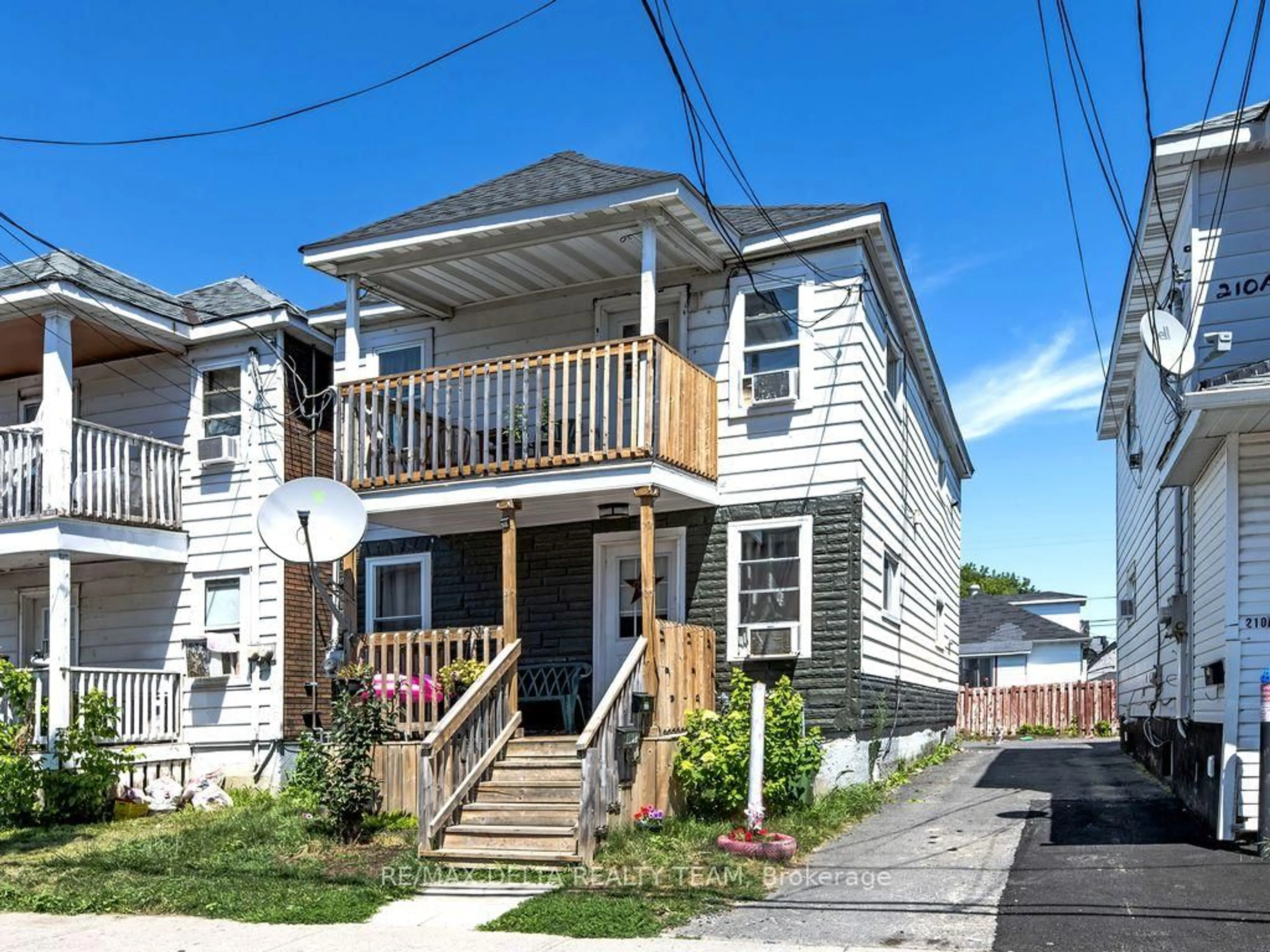Home with vinyl exterior material, street for 212 Mc Connell Ave, Cornwall Ontario K6H 4L3