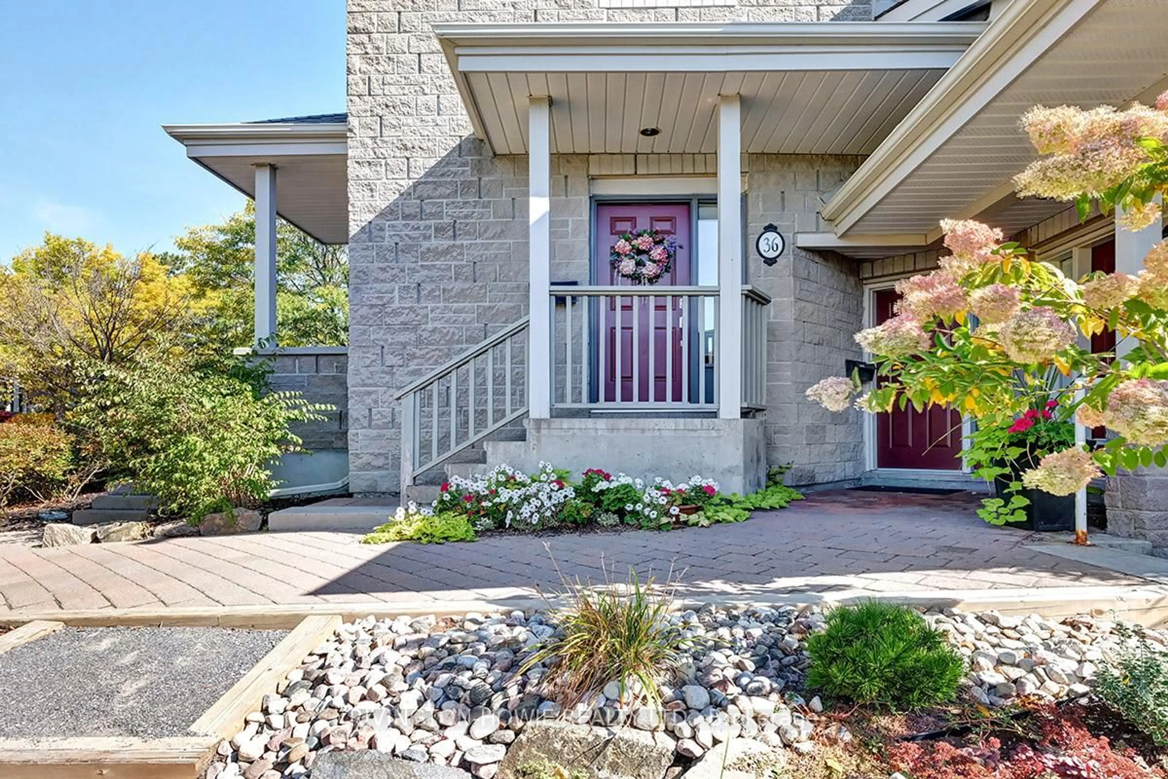 Unknown for 36 Robson Crt #7, Ottawa Ontario K2K 2W1