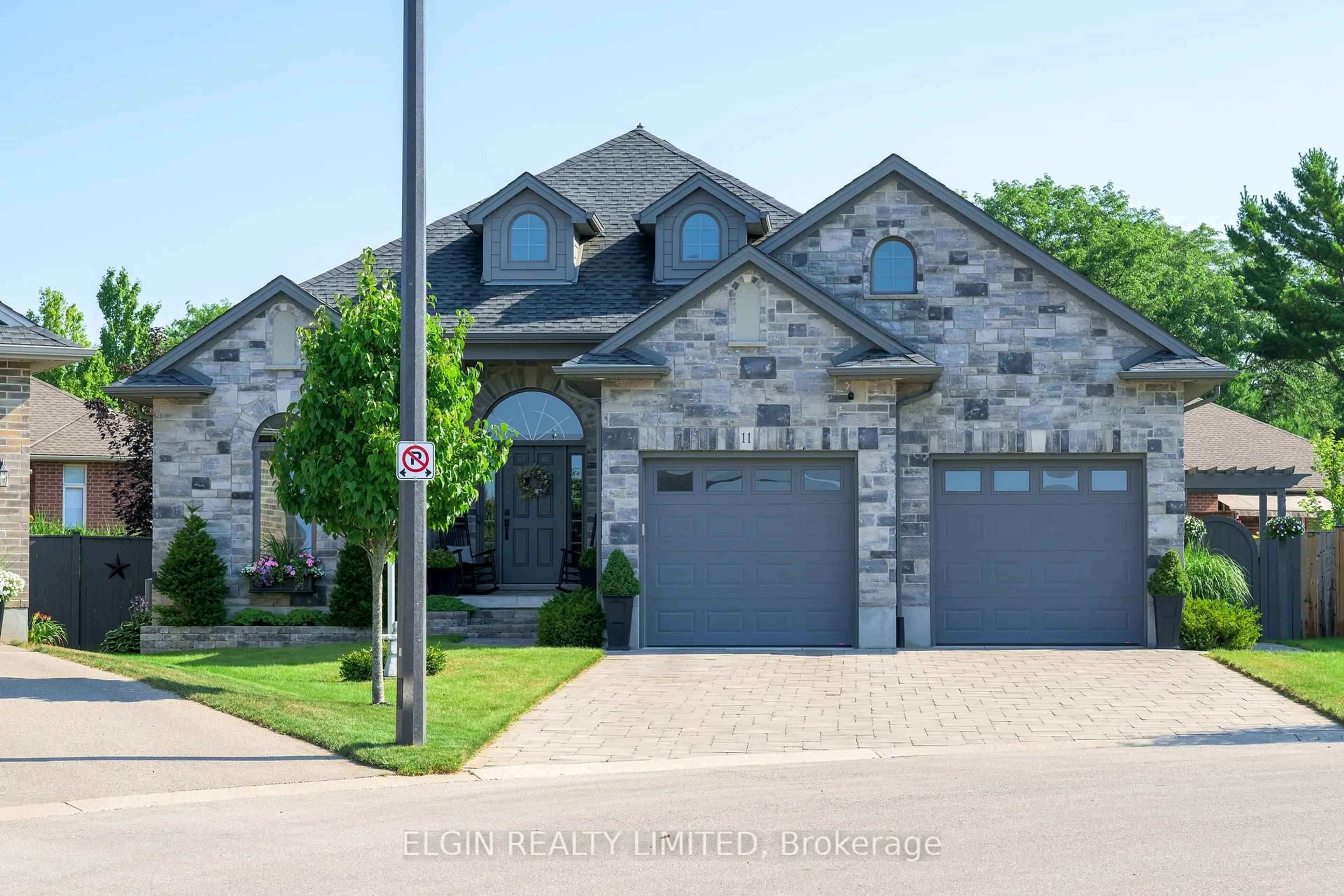 Home with brick exterior material, street for 11 Doral Crt, St. Thomas Ontario N5R 0G4