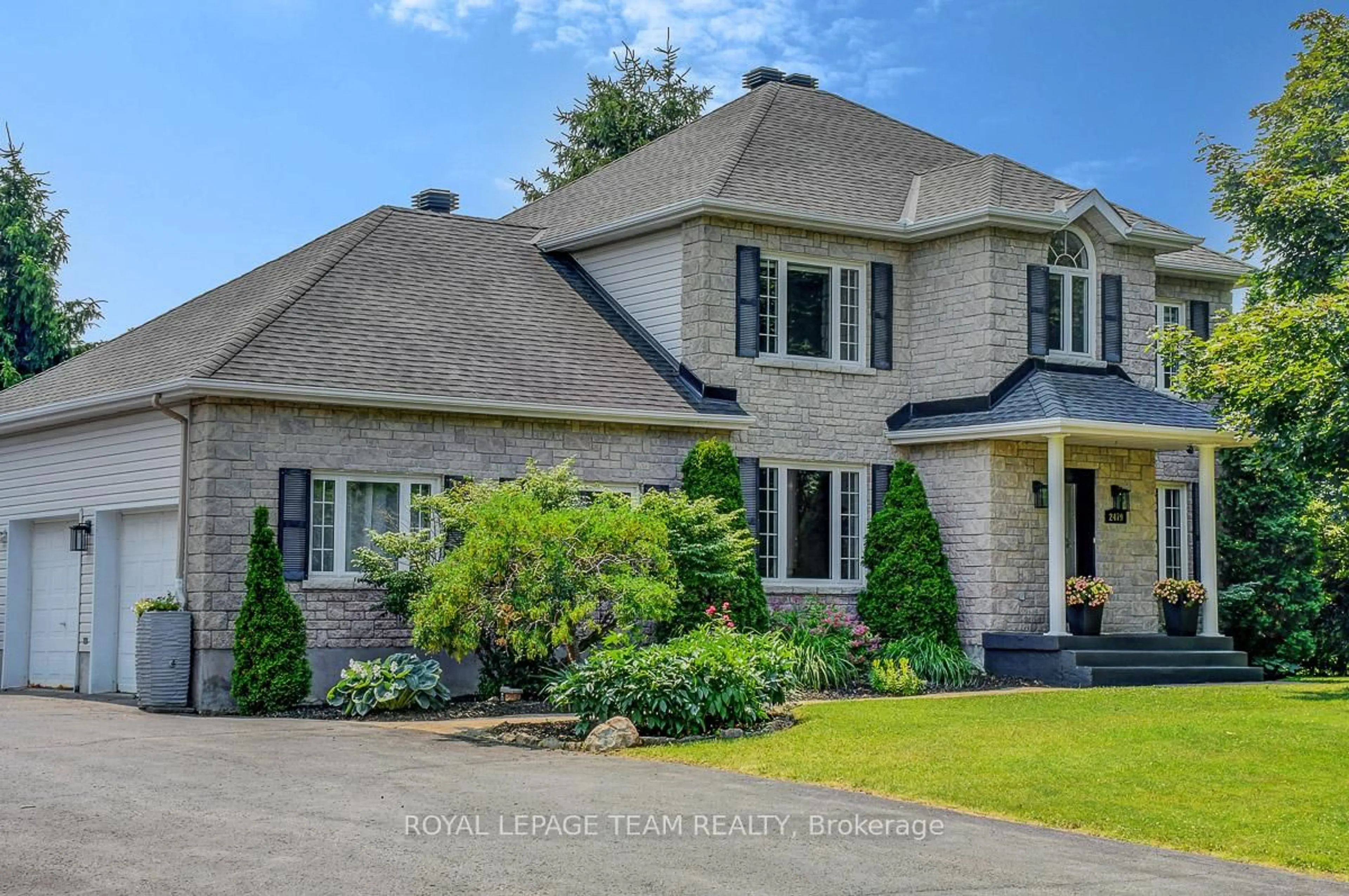 Home with brick exterior material, street for 2479 LOOKOUT Dr, Cumberland Ontario K4C 1B7