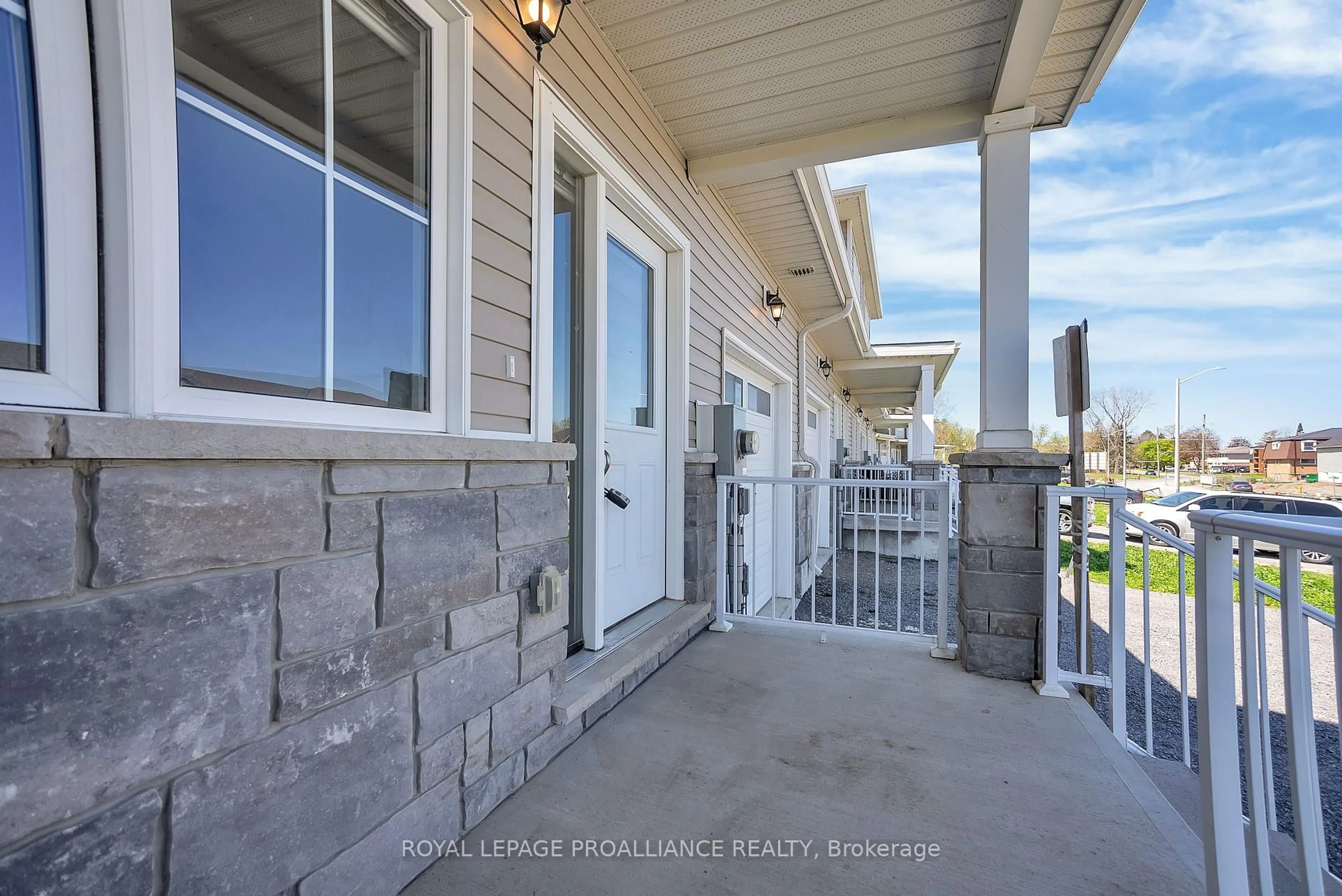 Unknown for 34 Lincoln Dr, Belleville Ontario K8N 0T8