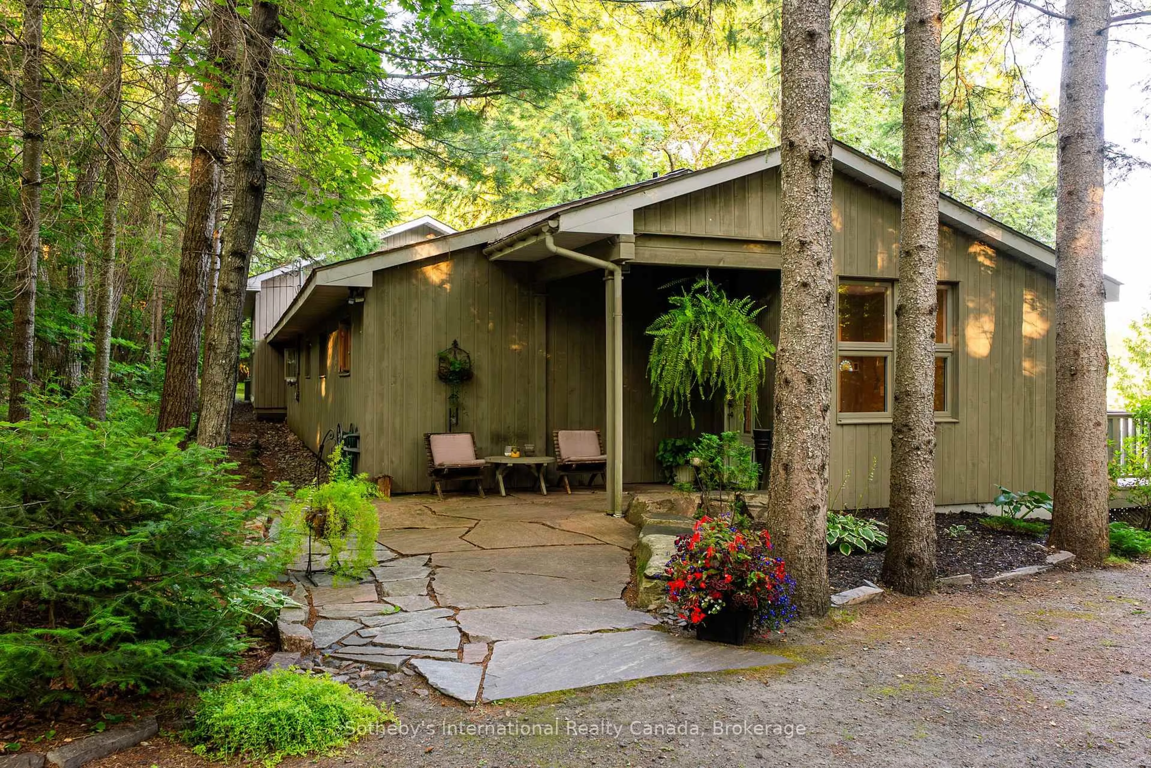 Patio, forest/trees view for 1059 Tooke Lake Rd, Lake of Bays Ontario P0B 1A0
