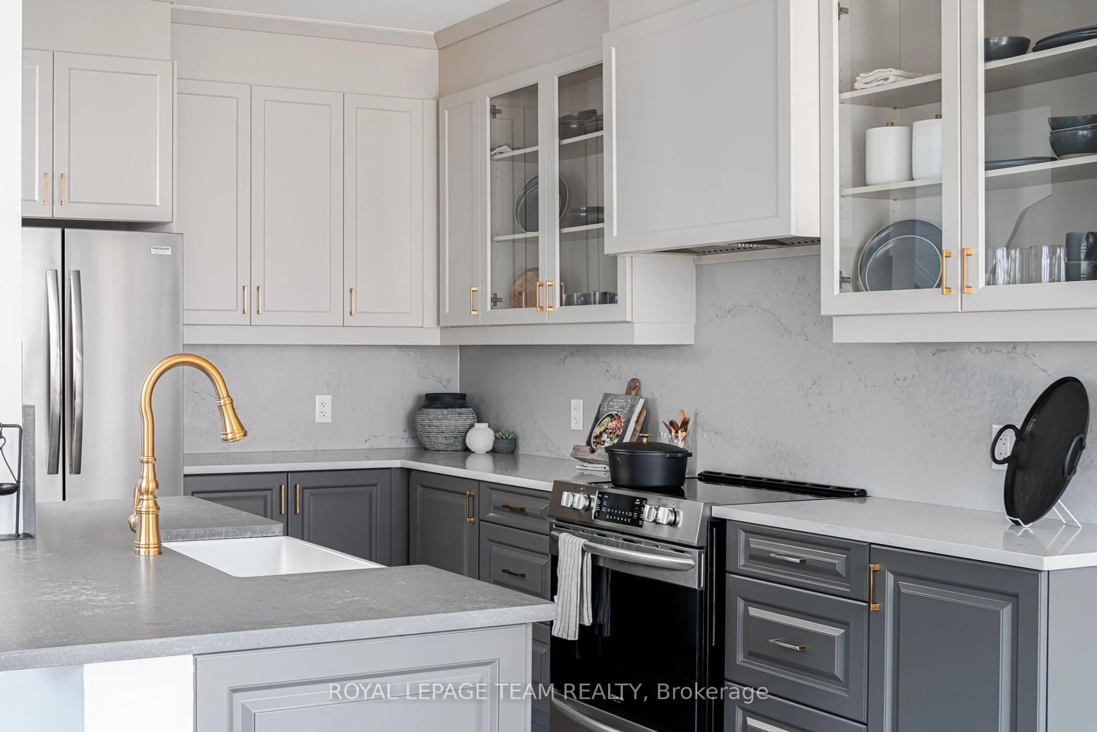 Contemporary kitchen, unknown for 1026 Depencier Dr, North Grenville Ontario K0G 1J0