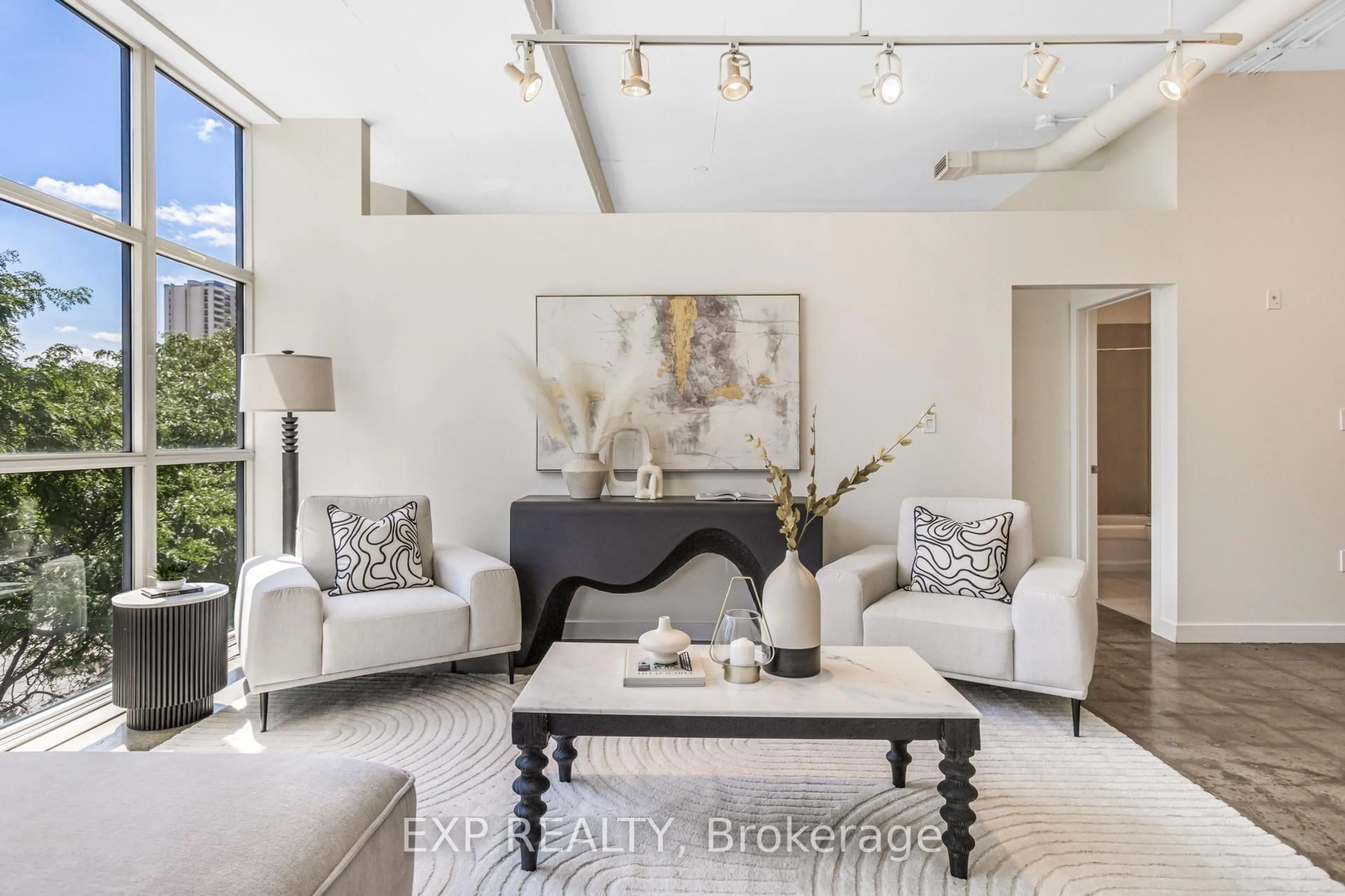 Living room with furniture, unknown for 66 Bay St #401, Hamilton Ontario L8P 4Z6