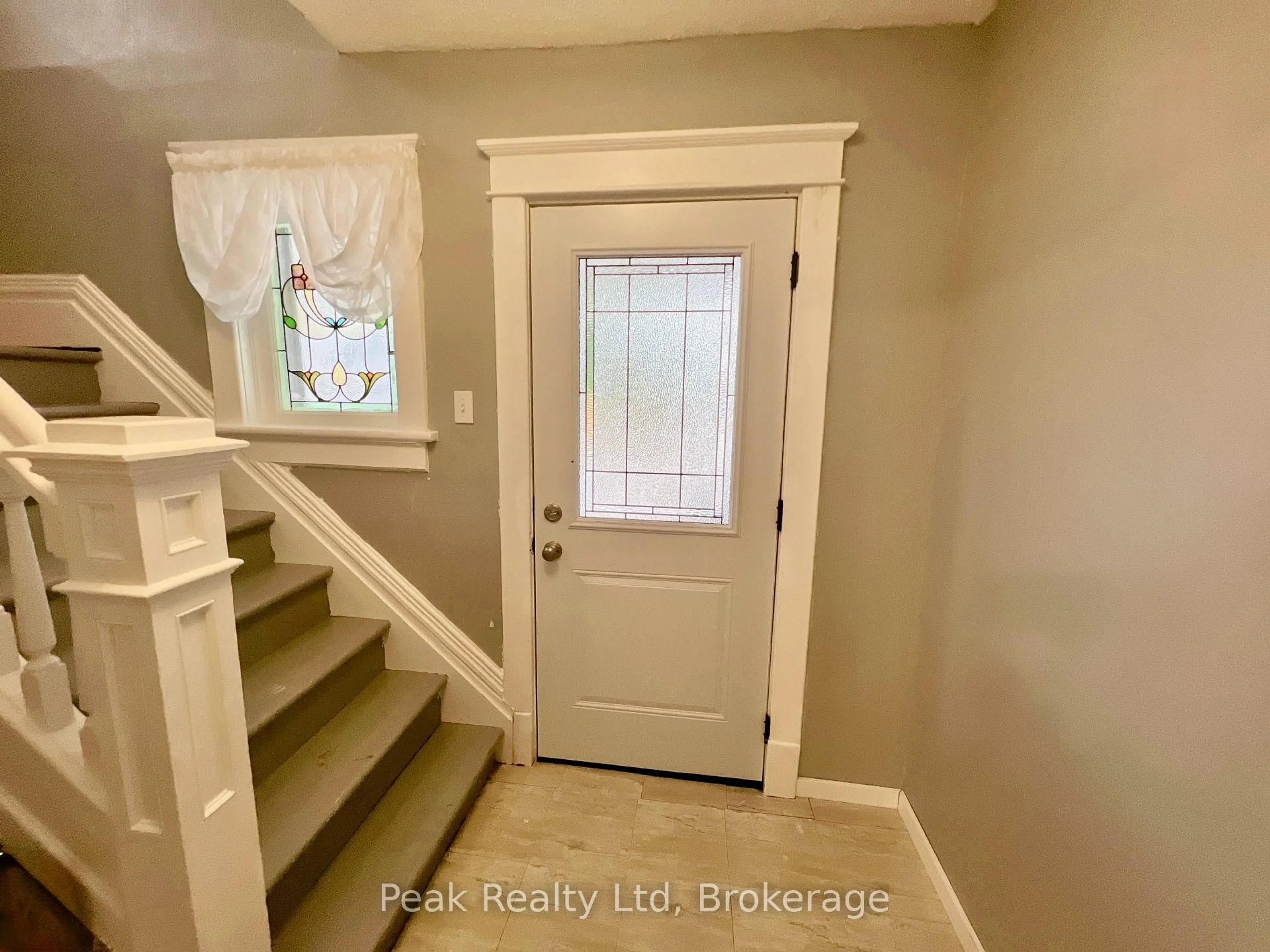 Indoor entryway for 3843 Manser Rd, Wellesley Ontario N0B 2A0