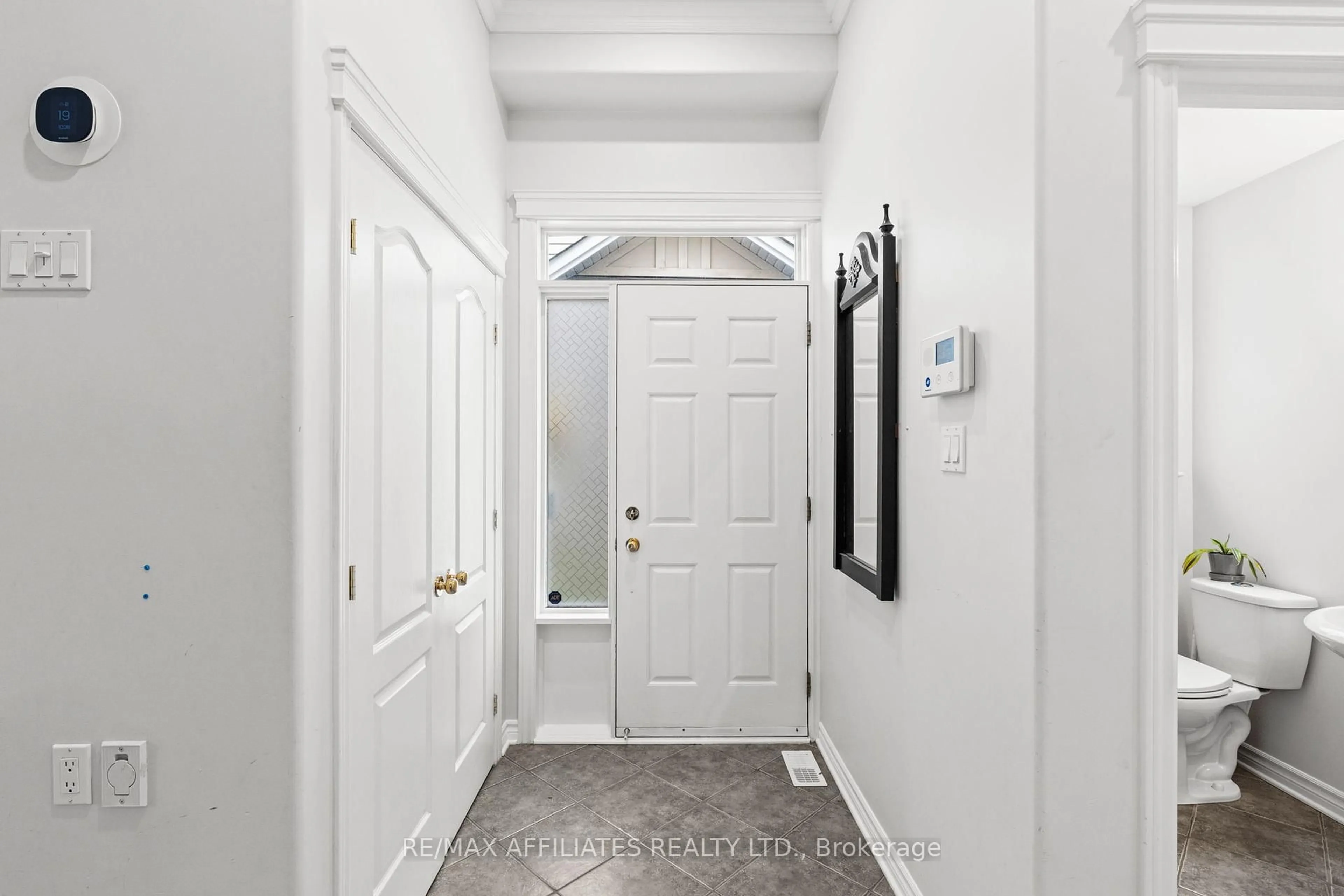 Indoor entryway for 110 Waterbridge Dr, Ottawa Ontario K2G 7C2