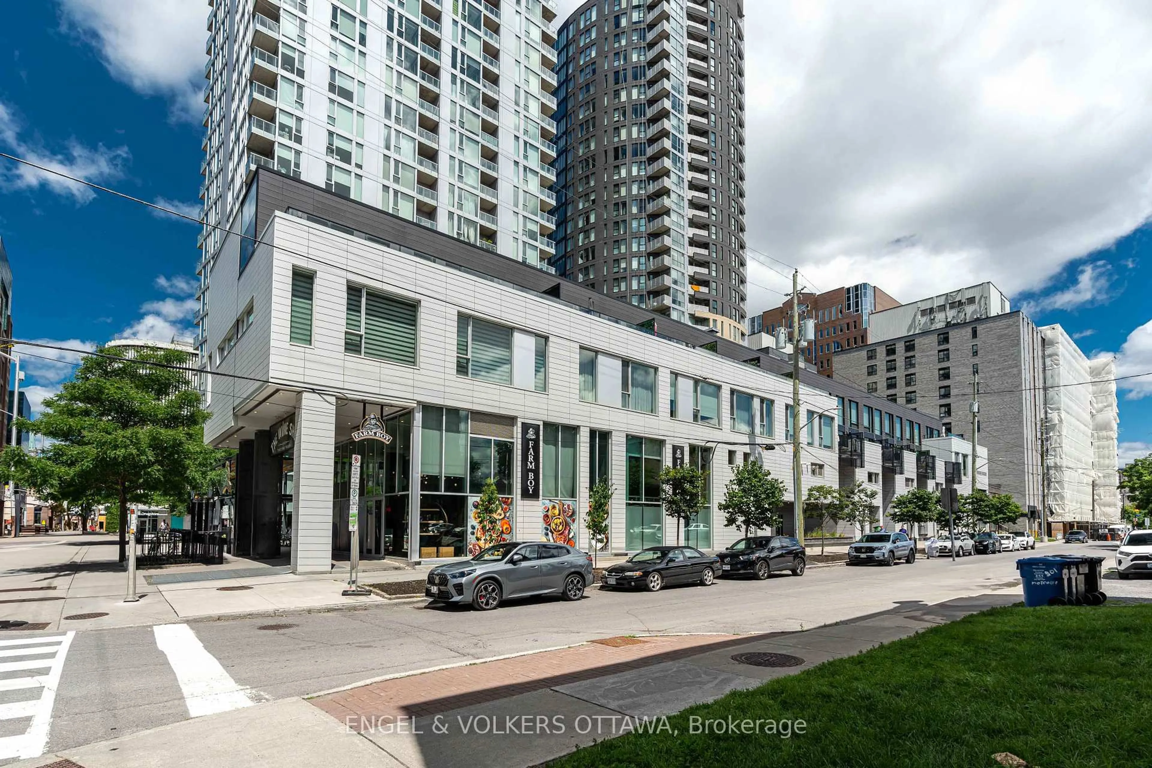 Unknown for 197 lisgar St #218, Ottawa Ontario K2P 0C3