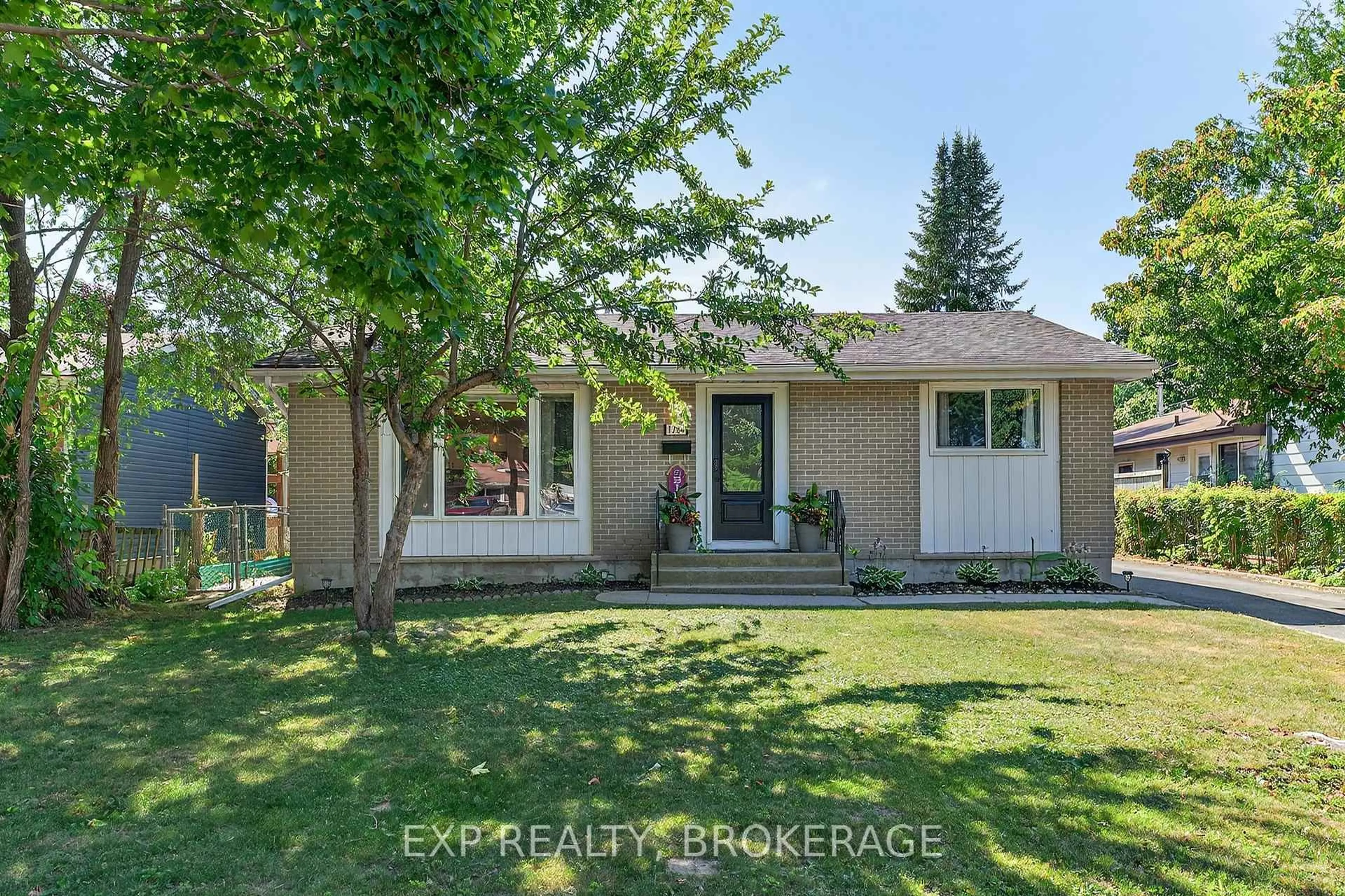 Home with vinyl exterior material, street for 1284 WAVERLEY Cres, Kingston Ontario K7M 6J6