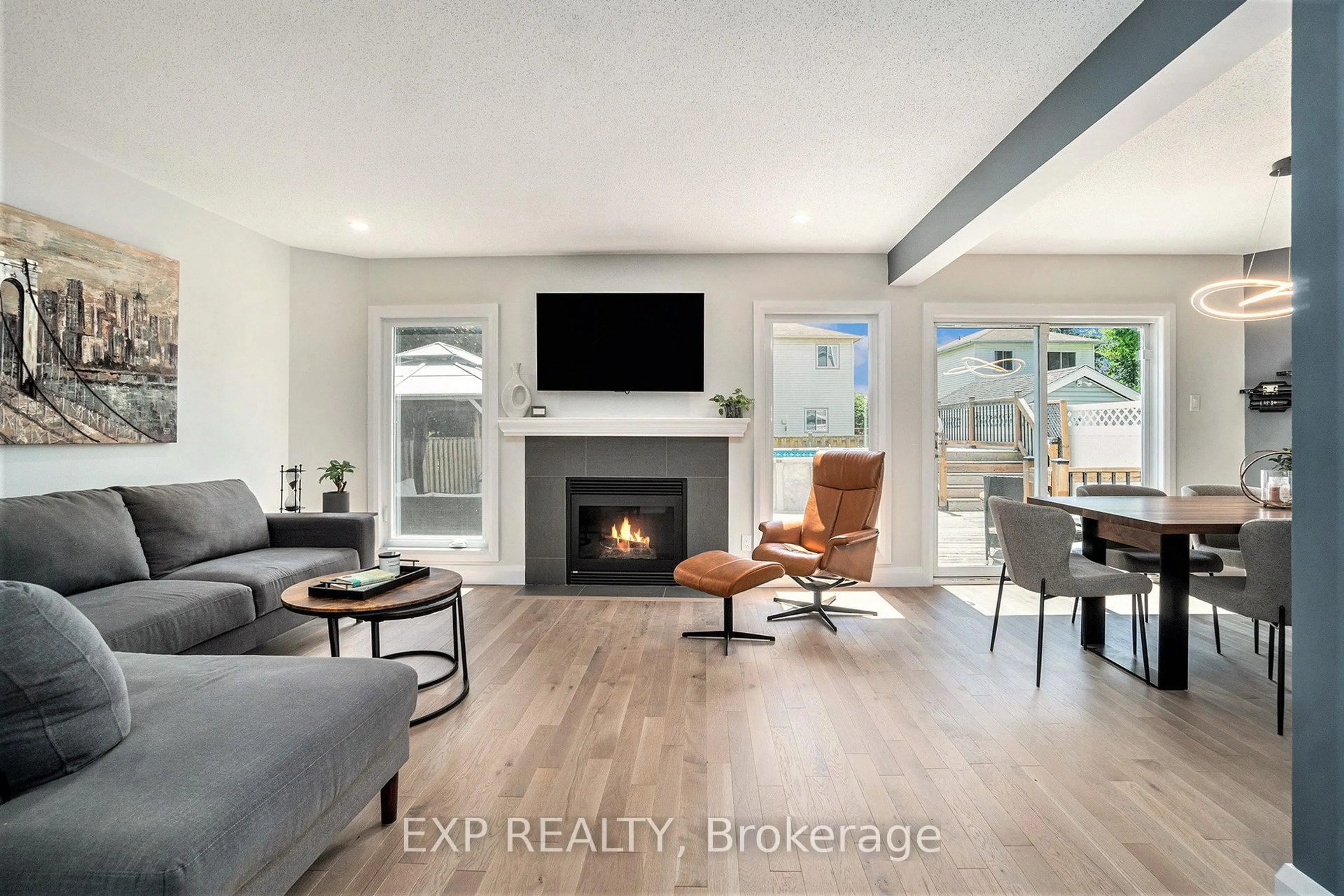 Living room with furniture, unknown for 680 Mathieu Way, Ottawa Ontario K4A 2R4