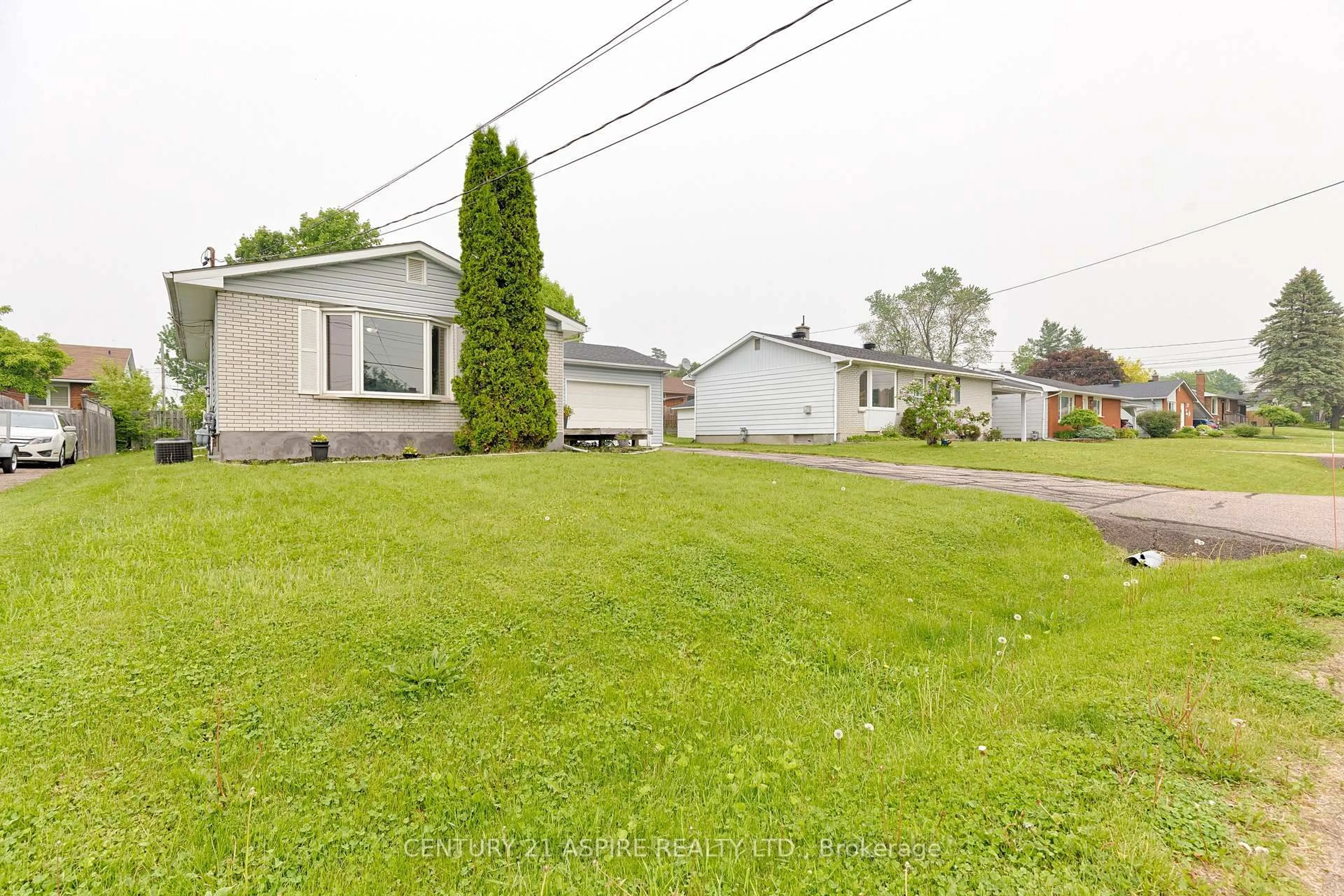 A pic from outside/outdoor area/front of a property/back of a property/a pic from drone, street for 123 Ellis Ave, Pembroke Ontario K8A 2H7