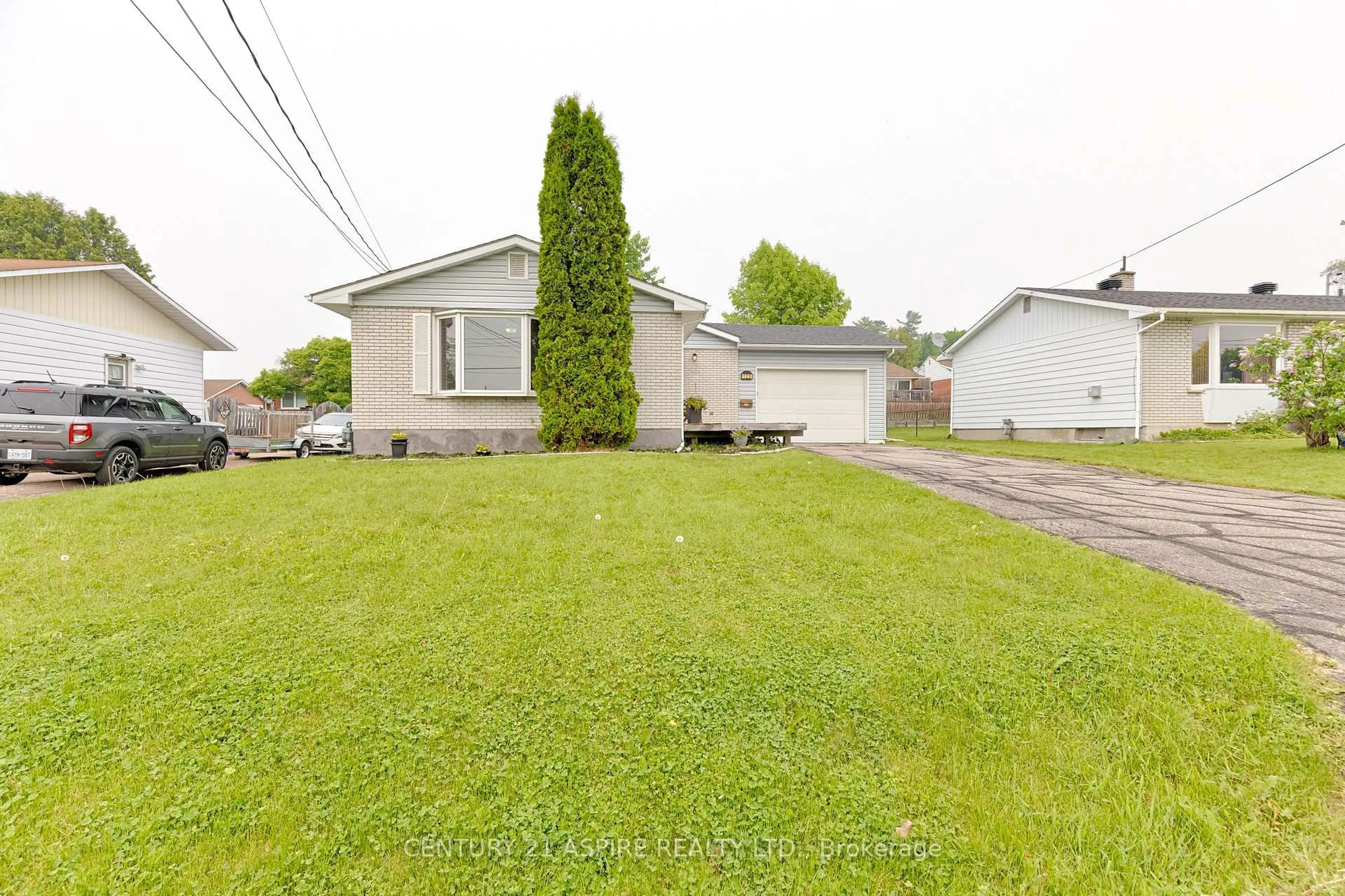 A pic from outside/outdoor area/front of a property/back of a property/a pic from drone, street for 123 Ellis Ave, Pembroke Ontario K8A 2H7