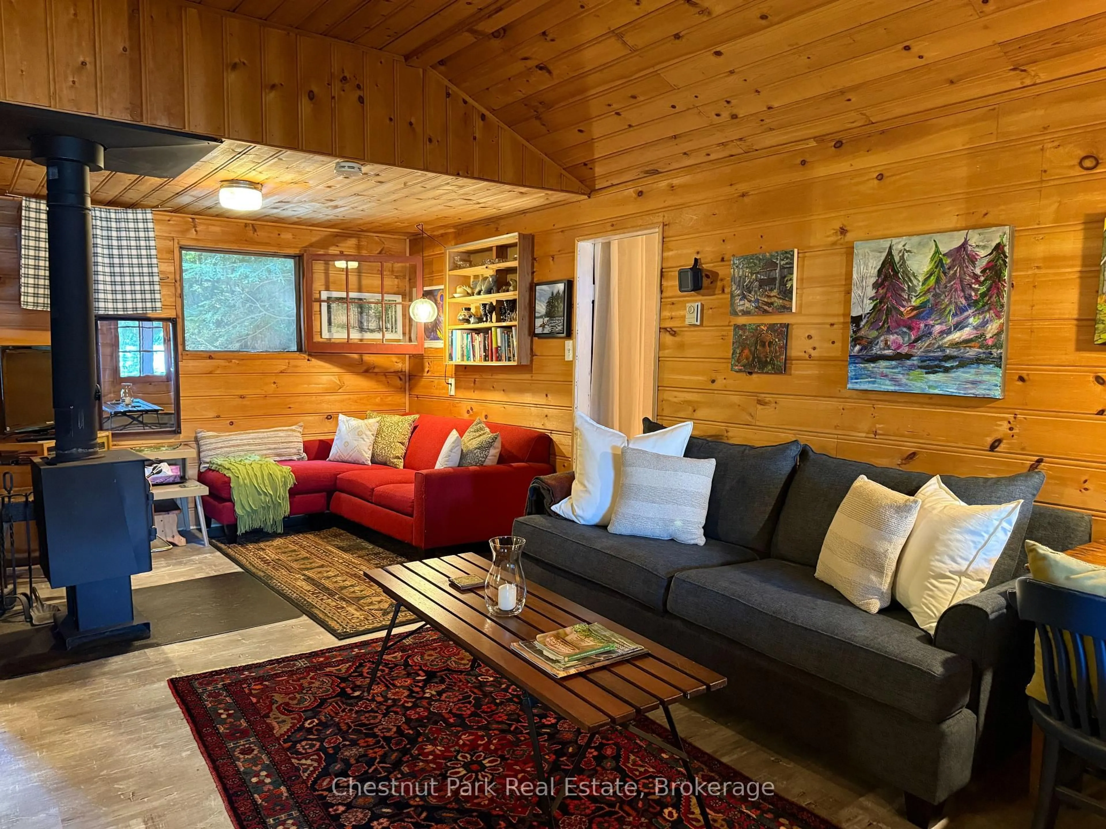 Living room with furniture, unknown for 1146 Shoe Lake Rd, Lake of Bays Ontario P0A 1E0