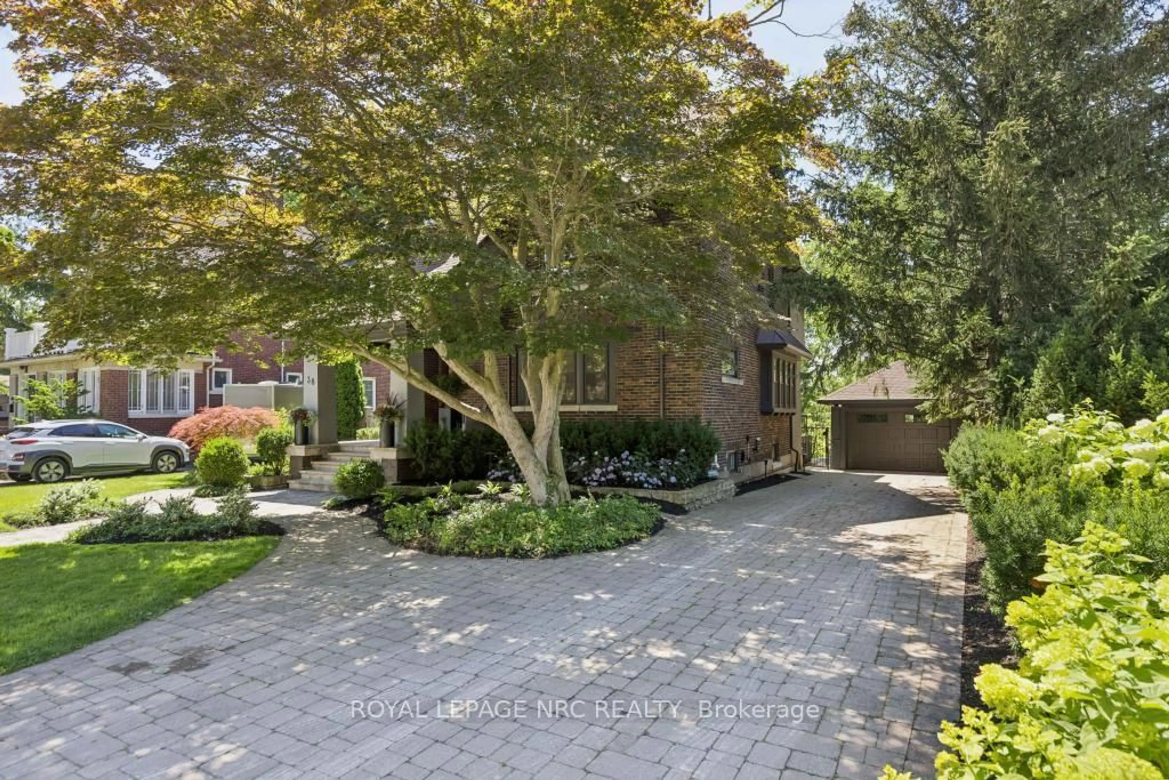 Unknown for 38 Hillcrest Ave, St. Catharines Ontario L2R 4Y1