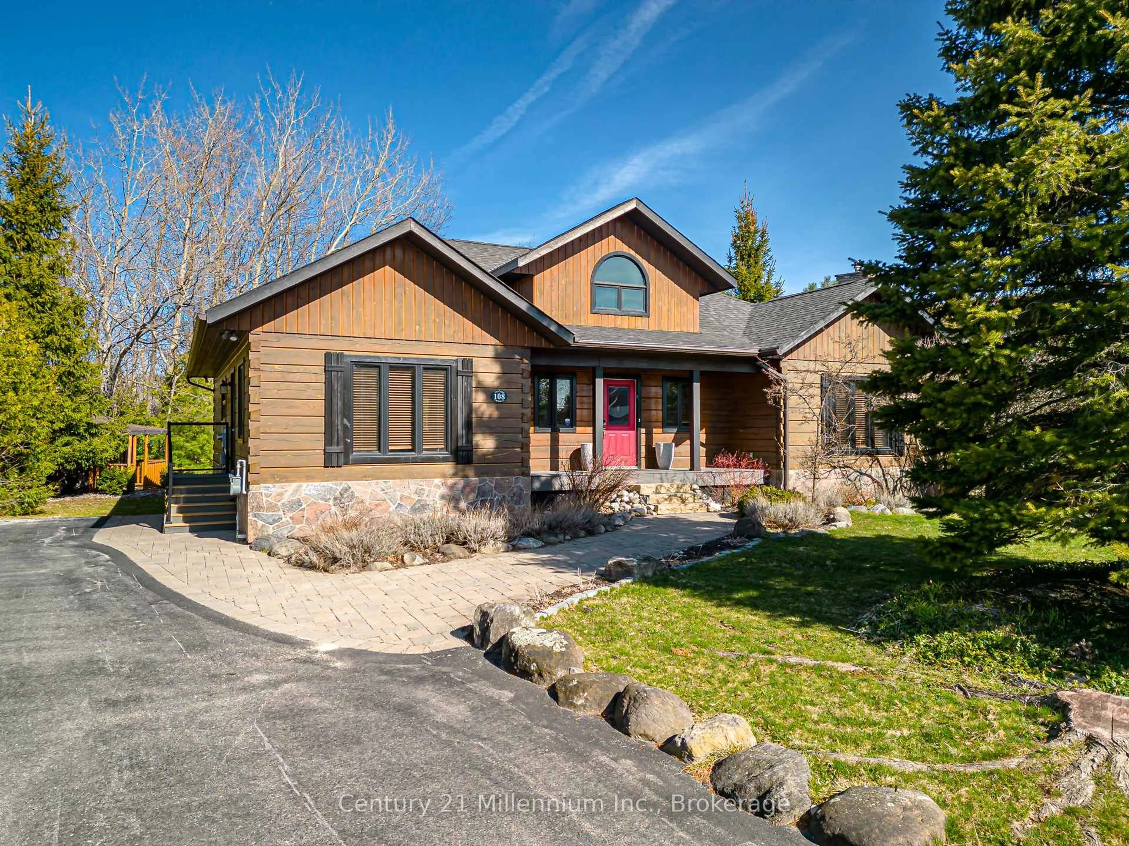 Home with brick exterior material, street for 108 Cortina Cres, Blue Mountains Ontario L9Y 3Z2