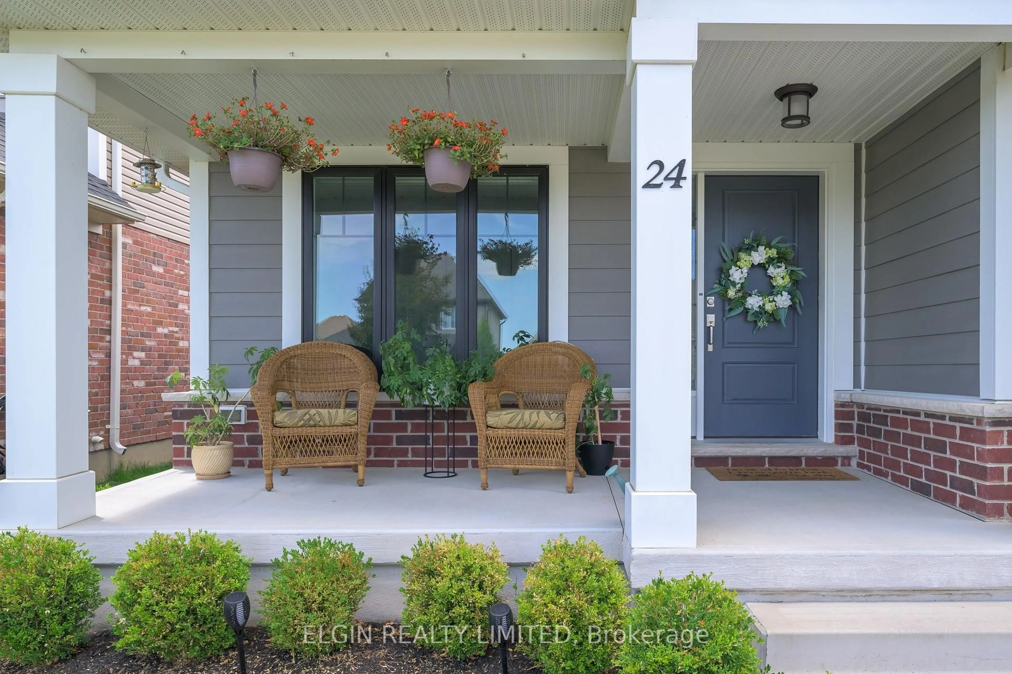 Home with brick exterior material, street for 24 Ashberry Pl, St. Thomas Ontario N5R 0H7