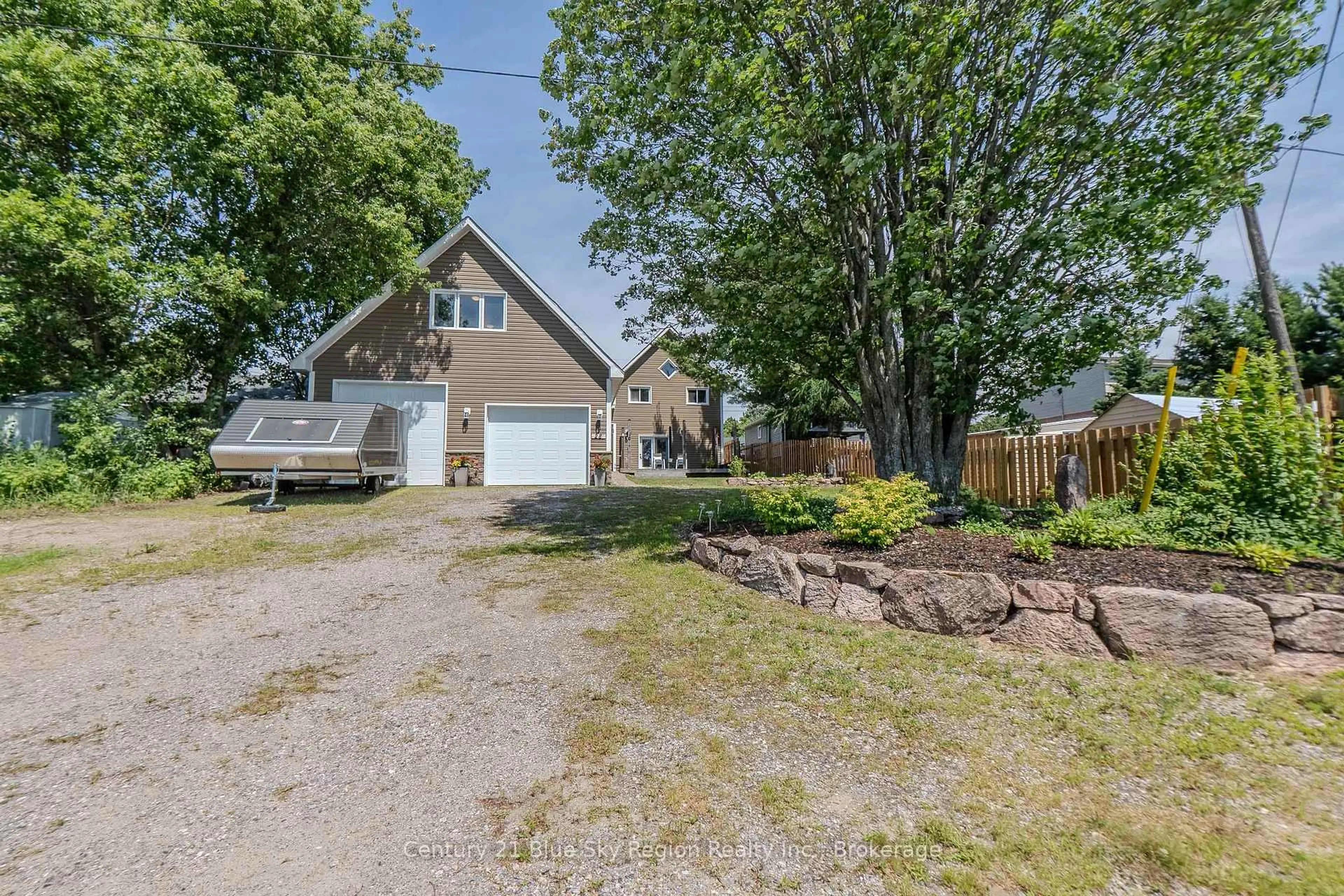 A pic from outside/outdoor area/front of a property/back of a property/a pic from drone, street for 28 Tamerack Ave, West Nipissing Ontario P2B 2H8