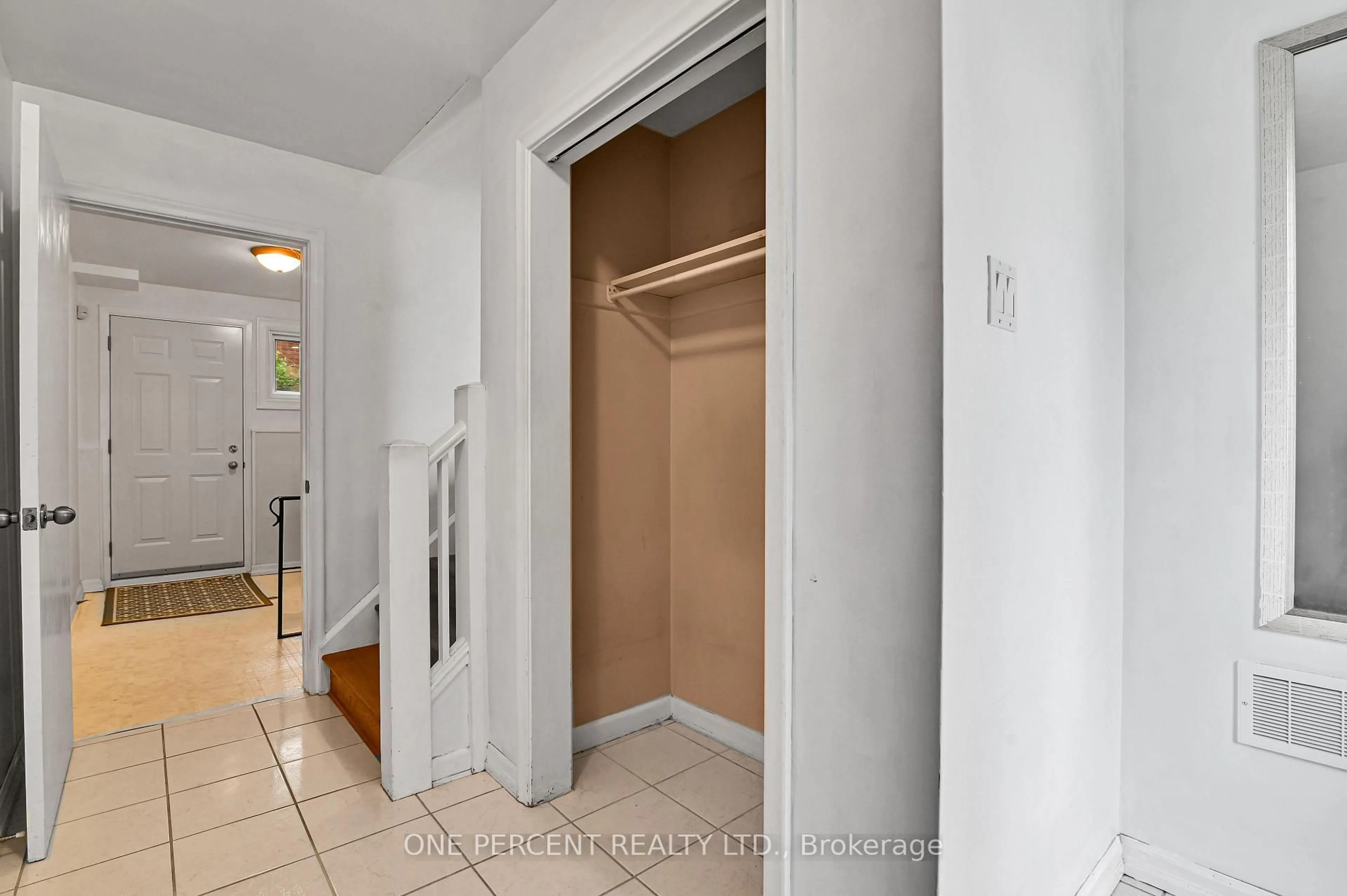 Unknown for 1244 Joyce Cres, Ottawa Ontario K2C 2M9
